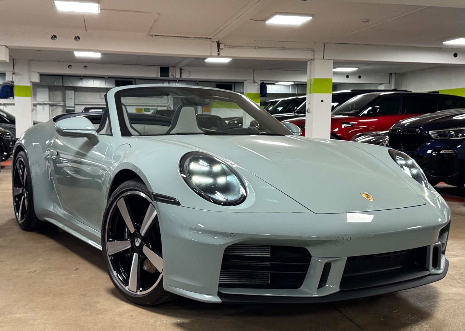 Porsche 992 CARRERA CABRIO FACELIFT SPORTDESIGNBURMESTER