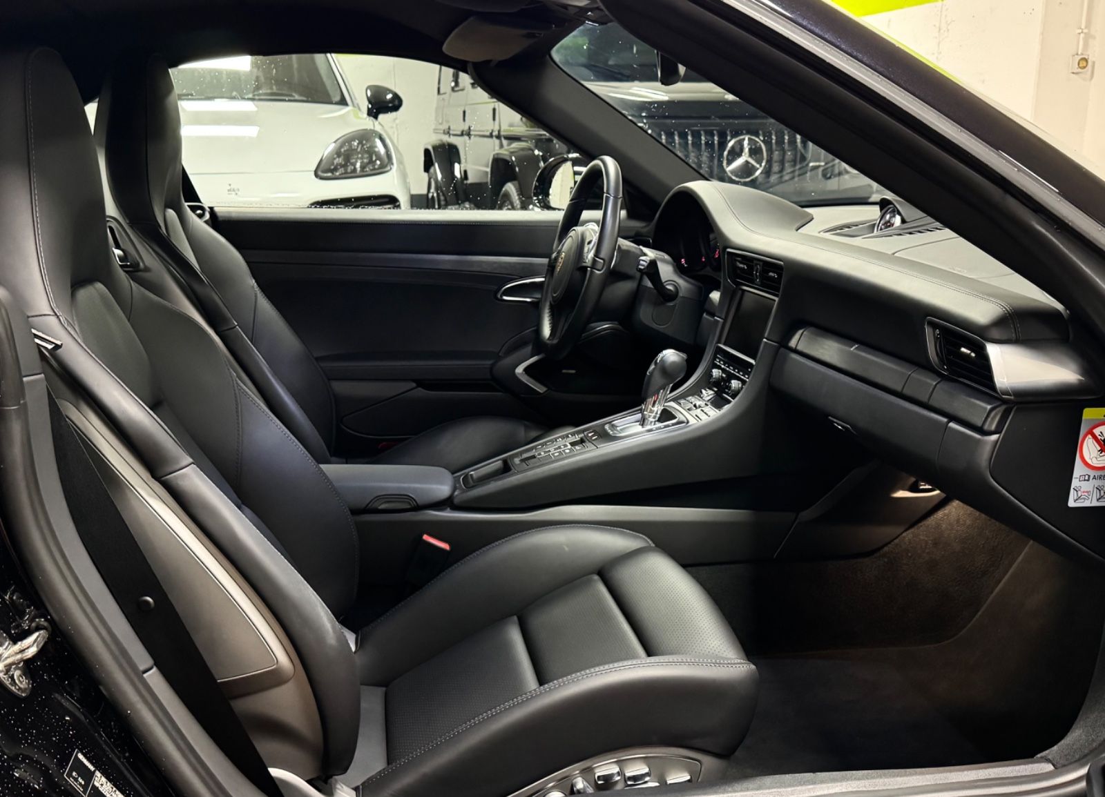 Fahrzeugabbildung Porsche 911 CARRERA 4 GTS CABRIO SAMMLER 12950KM TOPZUST