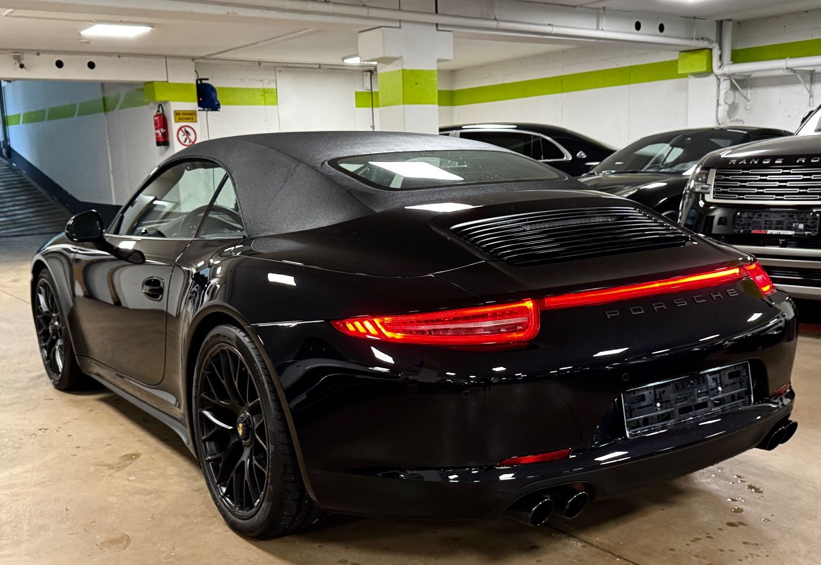 Fahrzeugabbildung Porsche 911 CARRERA 4 GTS CABRIO SAMMLER 12950KM TOPZUST