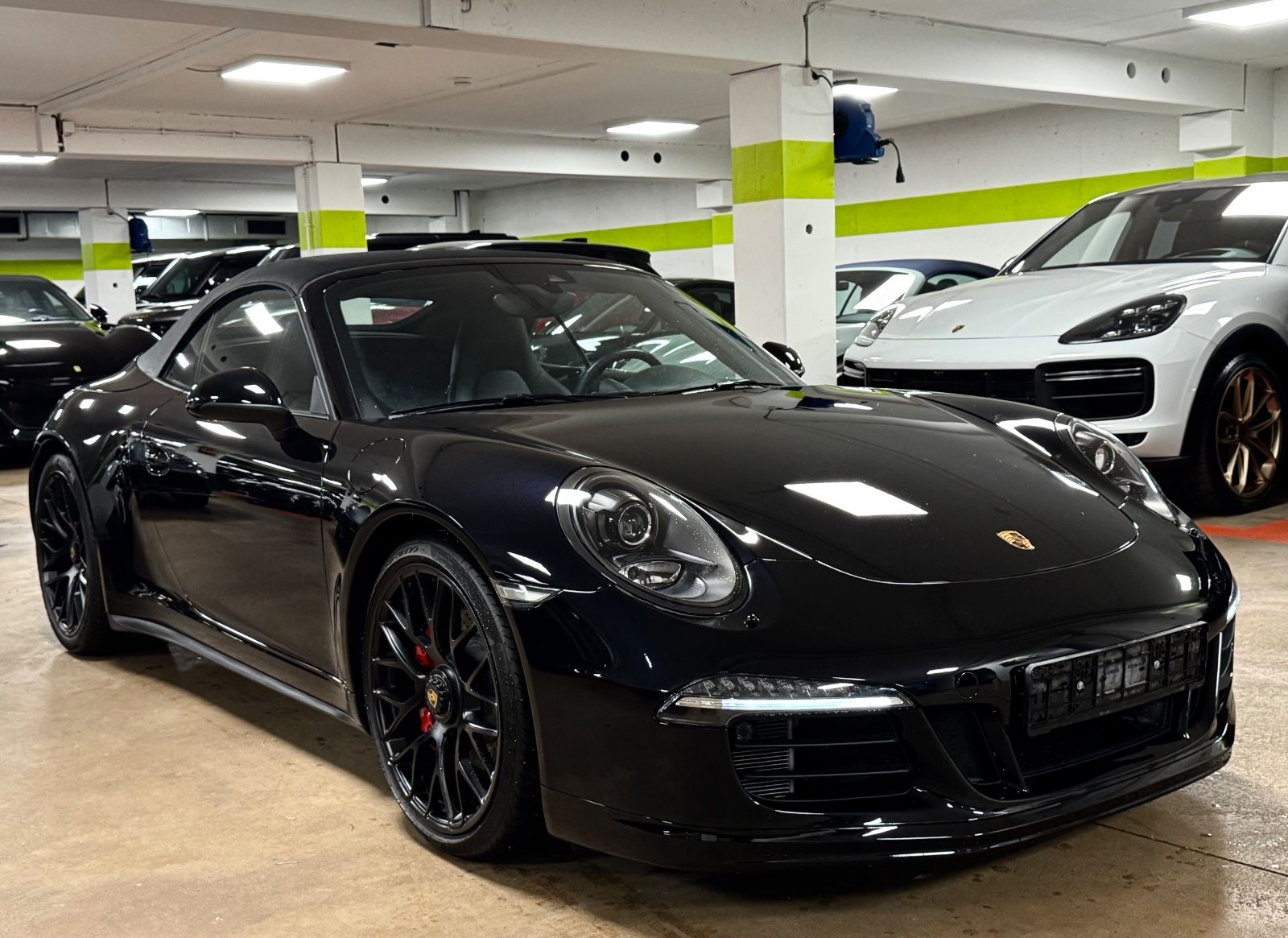 Fahrzeugabbildung Porsche 991 CARRERA 4 GTS CABRIO SAMMLER 12950KM TOPZUST