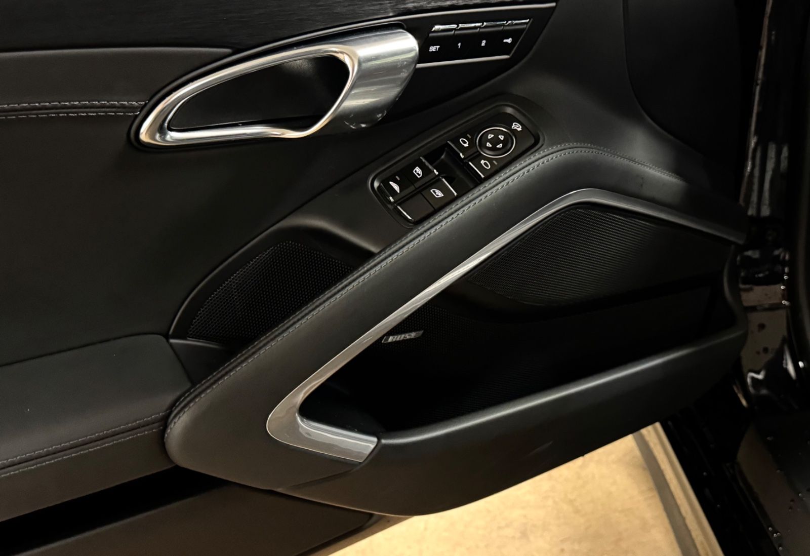 Fahrzeugabbildung Porsche 991 CARRERA 4 GTS CABRIO SAMMLER 12950KM TOPZUST
