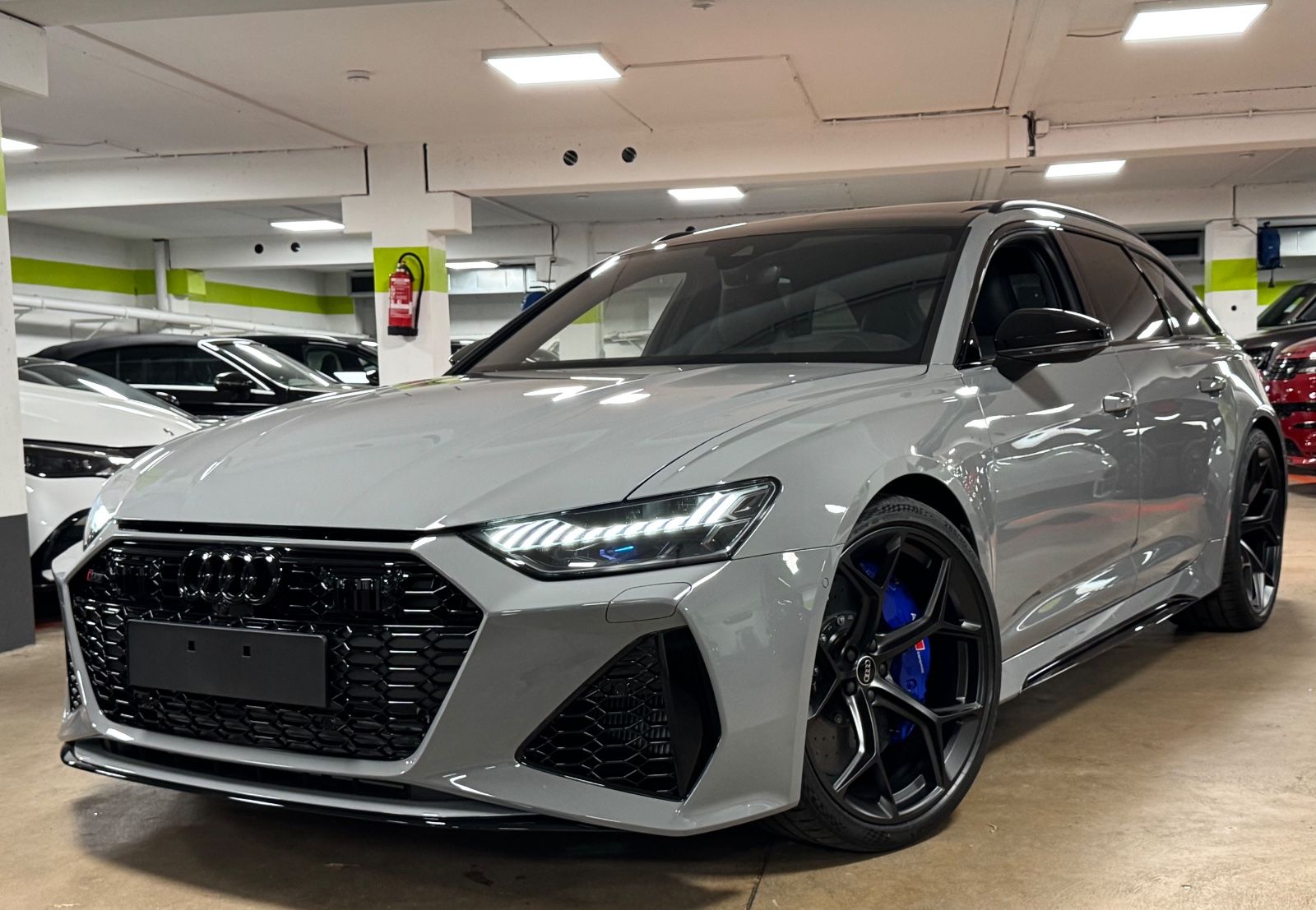 Audi RS6 PERFORMANCE CARBON CERAMIC B&O PANO 25 FULL!