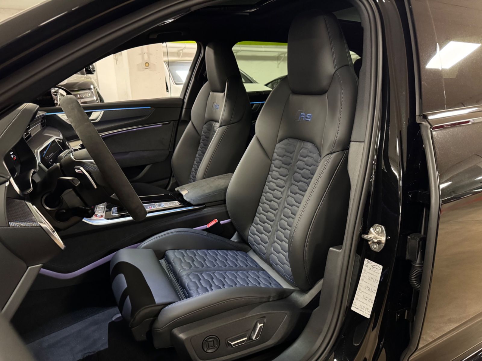 Fahrzeugabbildung Audi RS6 PERFORMANCE CARBON CERAMIC B&O PANO 25 FULL!