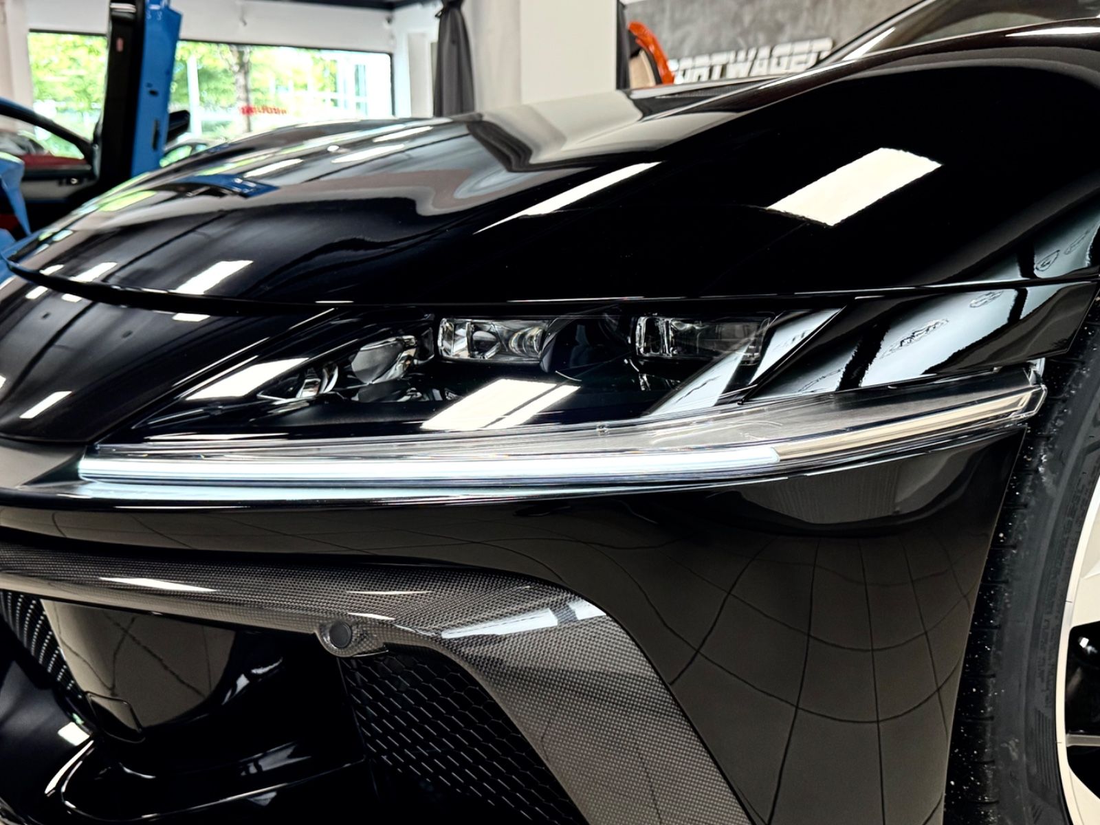 Fahrzeugabbildung Ferrari 12 CILINDRI COUPE CARBON EXT&INT CUIOI INT FULL!