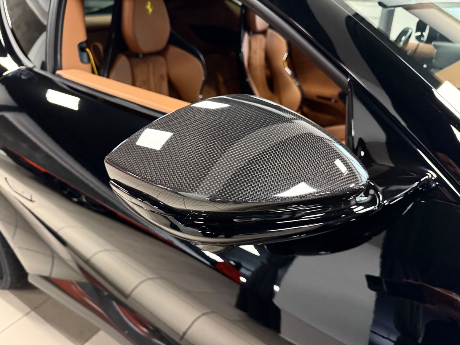 Fahrzeugabbildung Ferrari 12 CILINDRI COUPE CARBON EXT&INT CUIOI INT FULL!