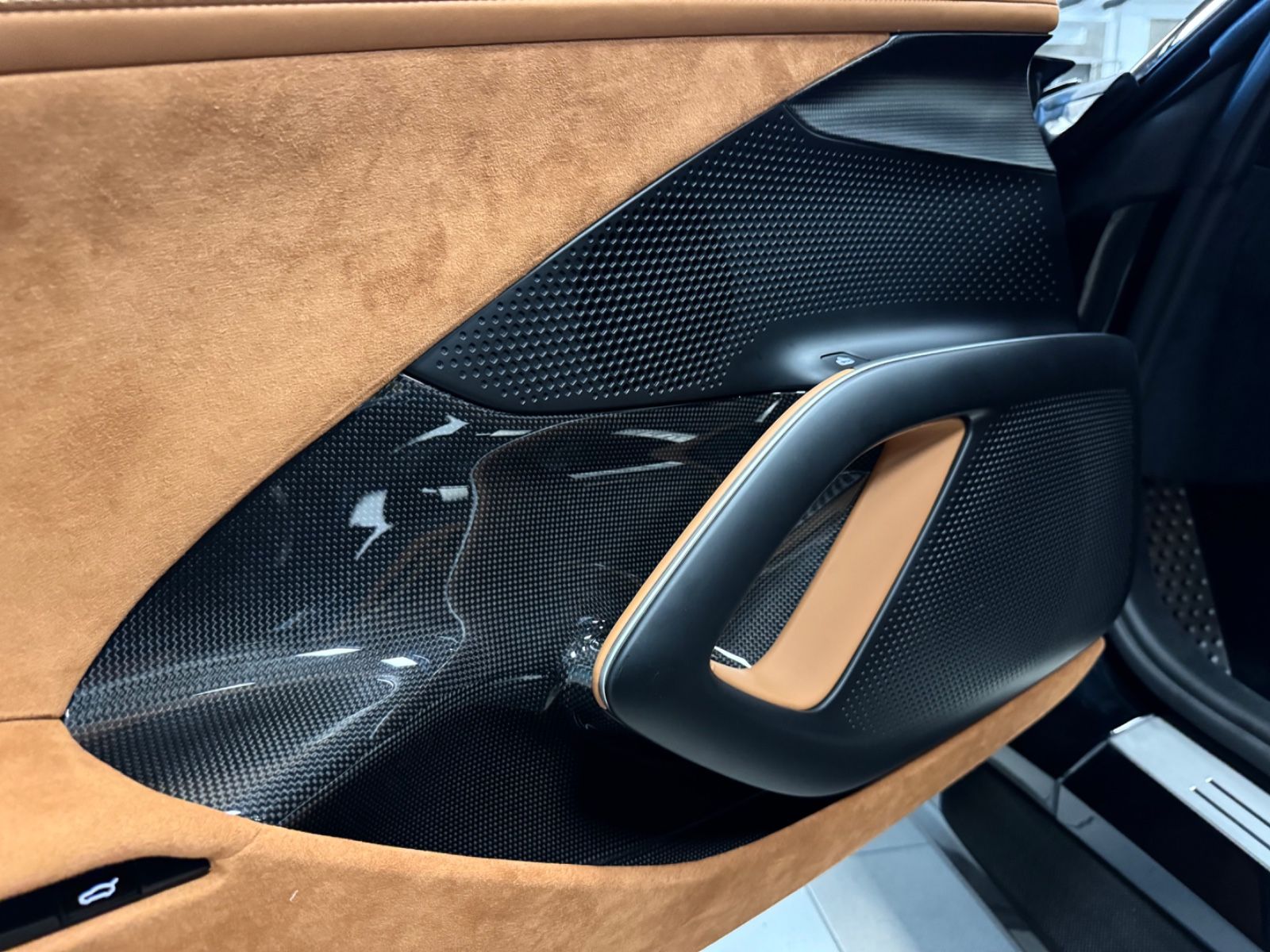 Fahrzeugabbildung Ferrari 12 CILINDRI COUPE CARBON EXT&INT CUIOI INT FULL!