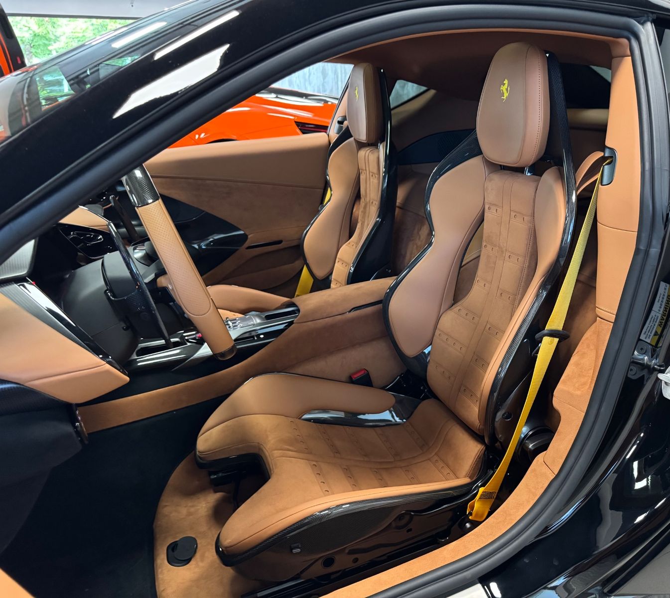 Fahrzeugabbildung Ferrari 12 CILINDRI COUPE CARBON EXT&INT CUIOI INT FULL!