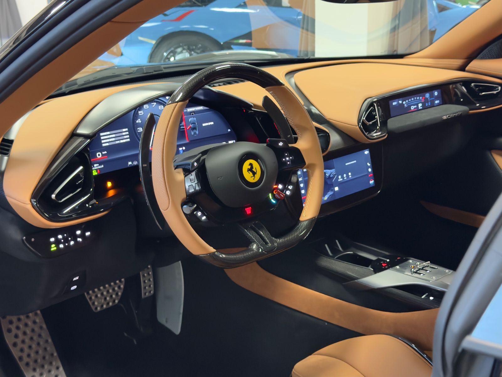 Fahrzeugabbildung Ferrari 12 CILINDRI COUPE CARBON EXT&INT CUIOI INT FULL!