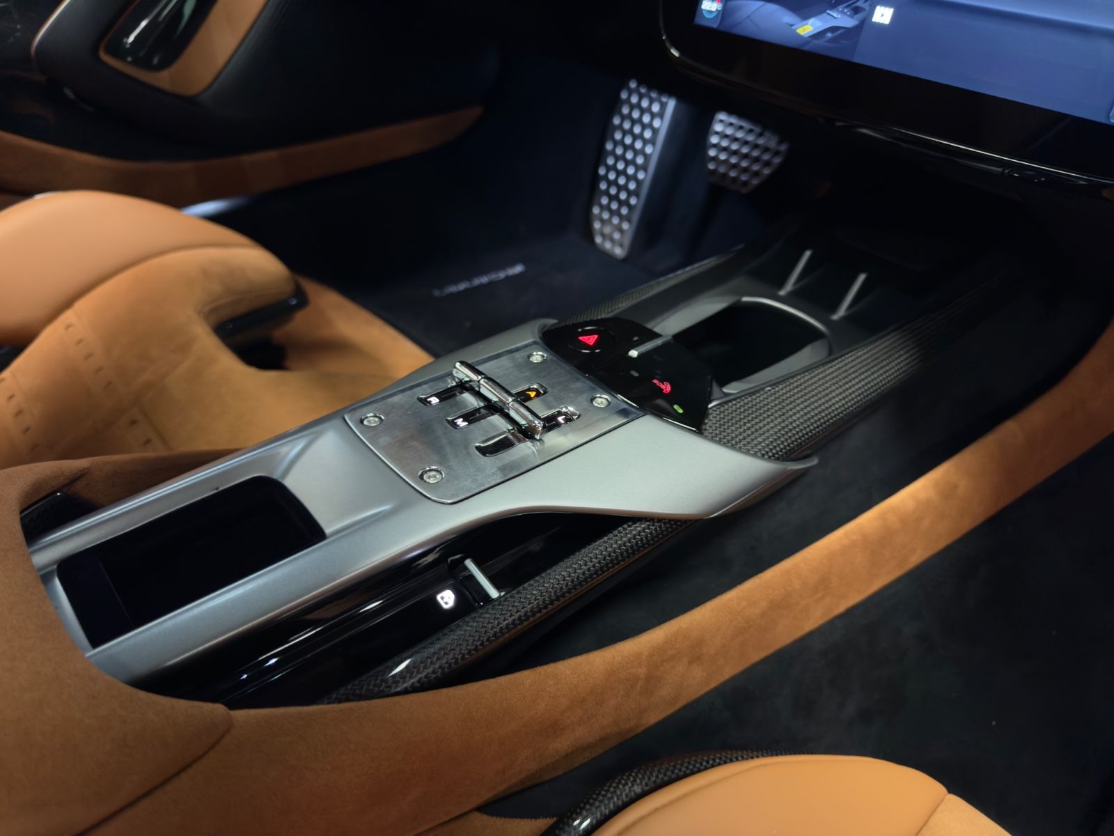 Fahrzeugabbildung Ferrari 12 CILINDRI COUPE CARBON EXT&INT CUIOI INT FULL!