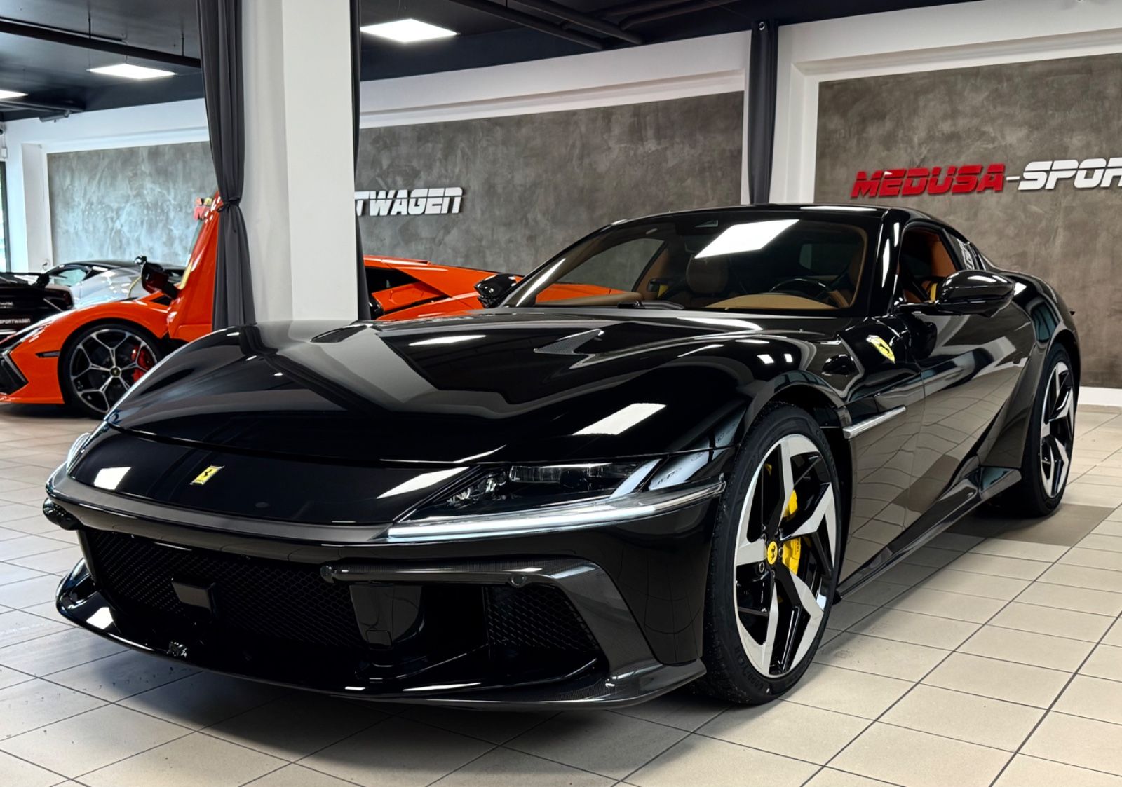 Fahrzeugabbildung Ferrari 12 CILINDRI COUPE CARBON EXT&INT CUIOI INT FULL!