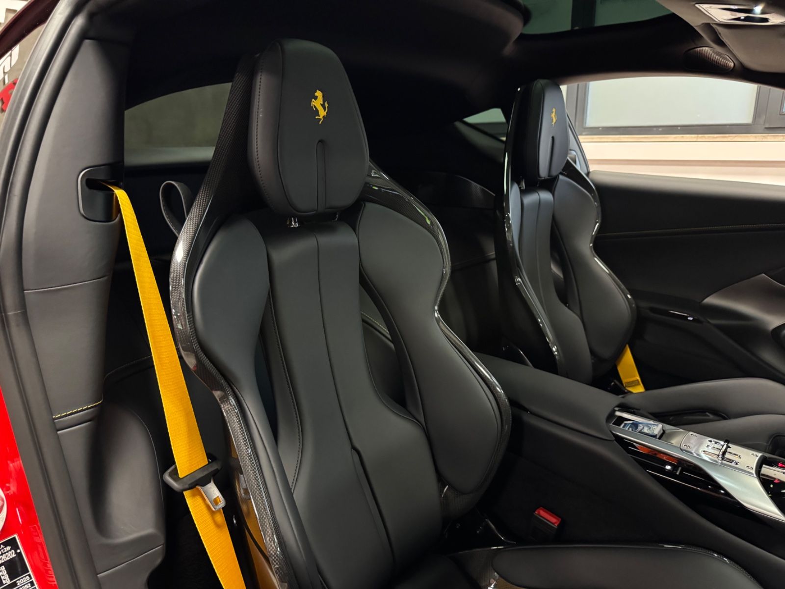 Fahrzeugabbildung Ferrari 12 CILINDRI COUPE CARBON EXT&INT CARBONSEAT FULL