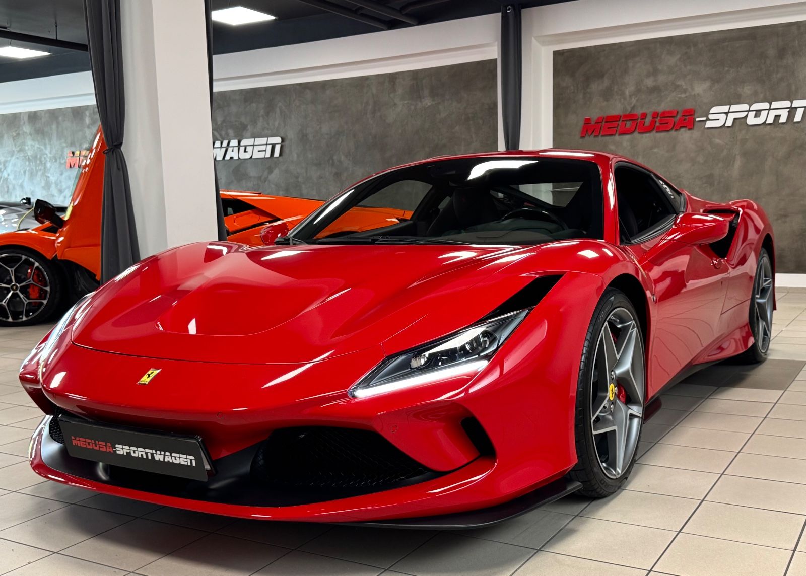Fahrzeugabbildung Ferrari F8 TRIBUTO COUPÉ CARBONPACK LIFT CAMERA TOPZUST!