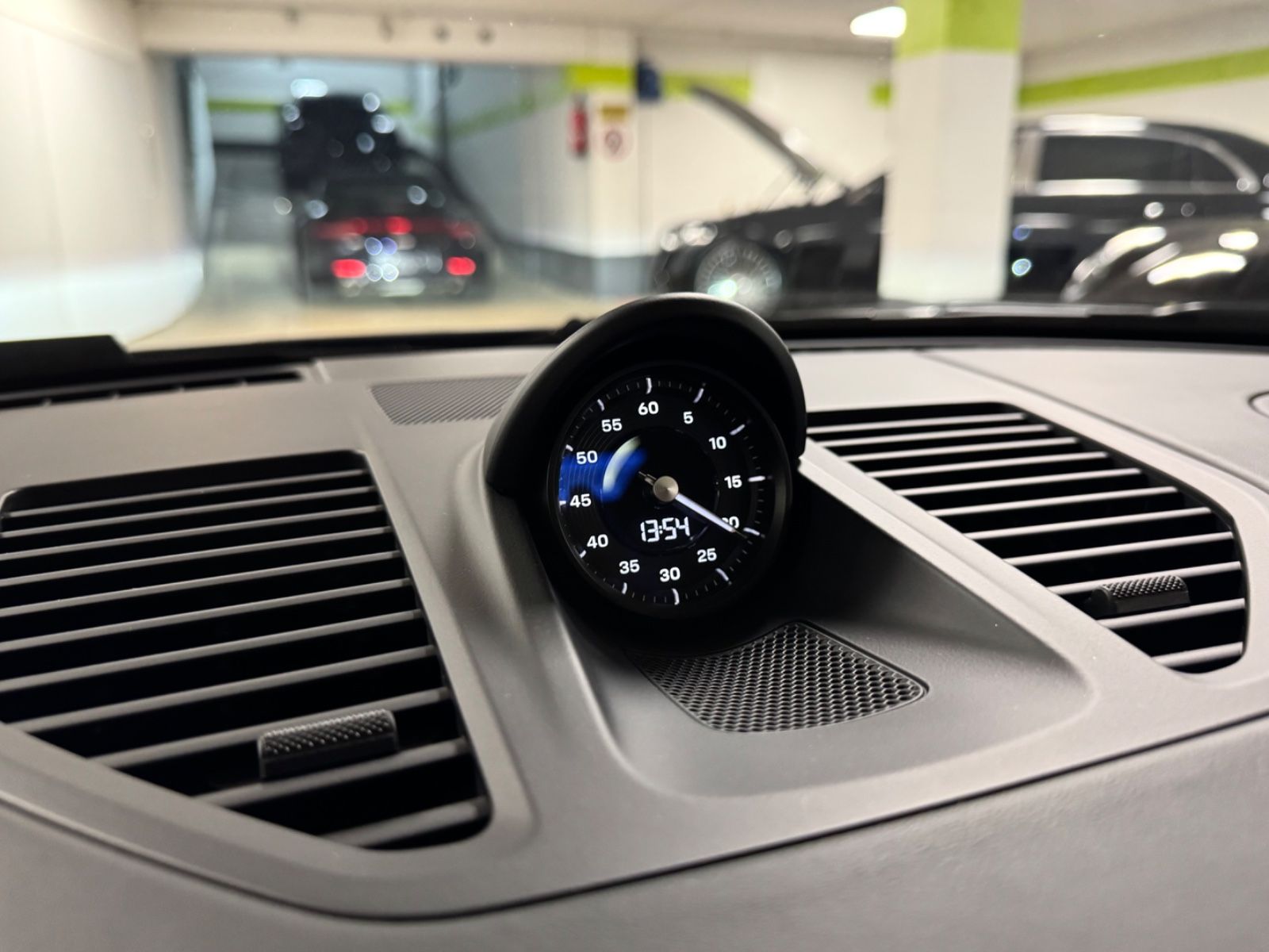 Fahrzeugabbildung Porsche 911 CARRERA FACELIFT SPORTABGAS LIFT PANO FULL!!