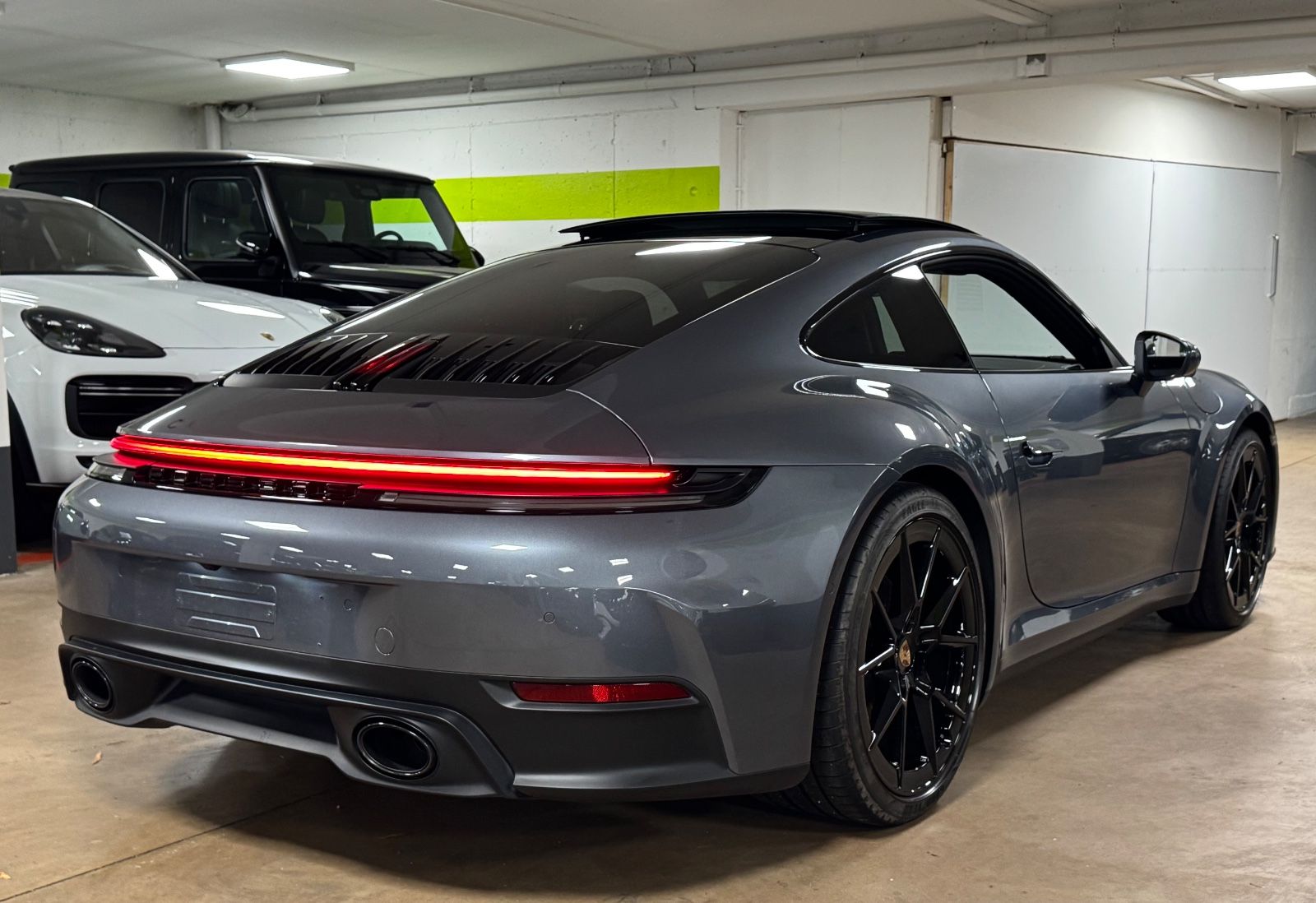 Fahrzeugabbildung Porsche 911 CARRERA FACELIFT SPORTABGAS LIFT PANO FULL!!