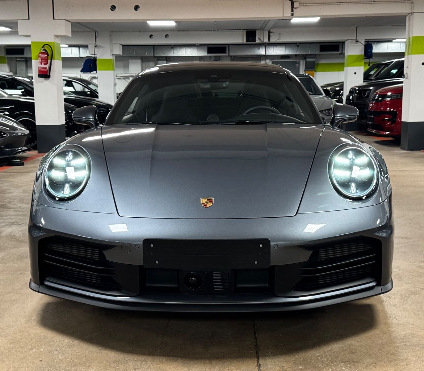 Fahrzeugabbildung Porsche 992 CARRERA FACELIFT SPORTABGAS LIFT PANO FULL!