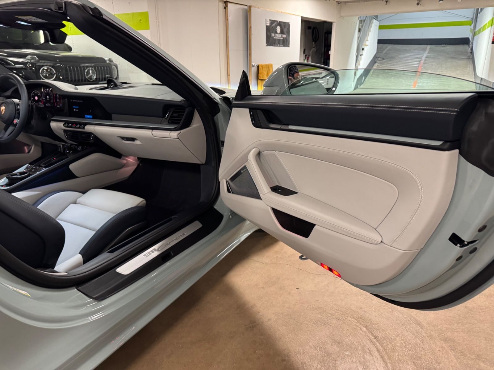 Fahrzeugabbildung Porsche 992 CARRERA CABRIO FACELIFT SPORTDESIGNBURMESTER