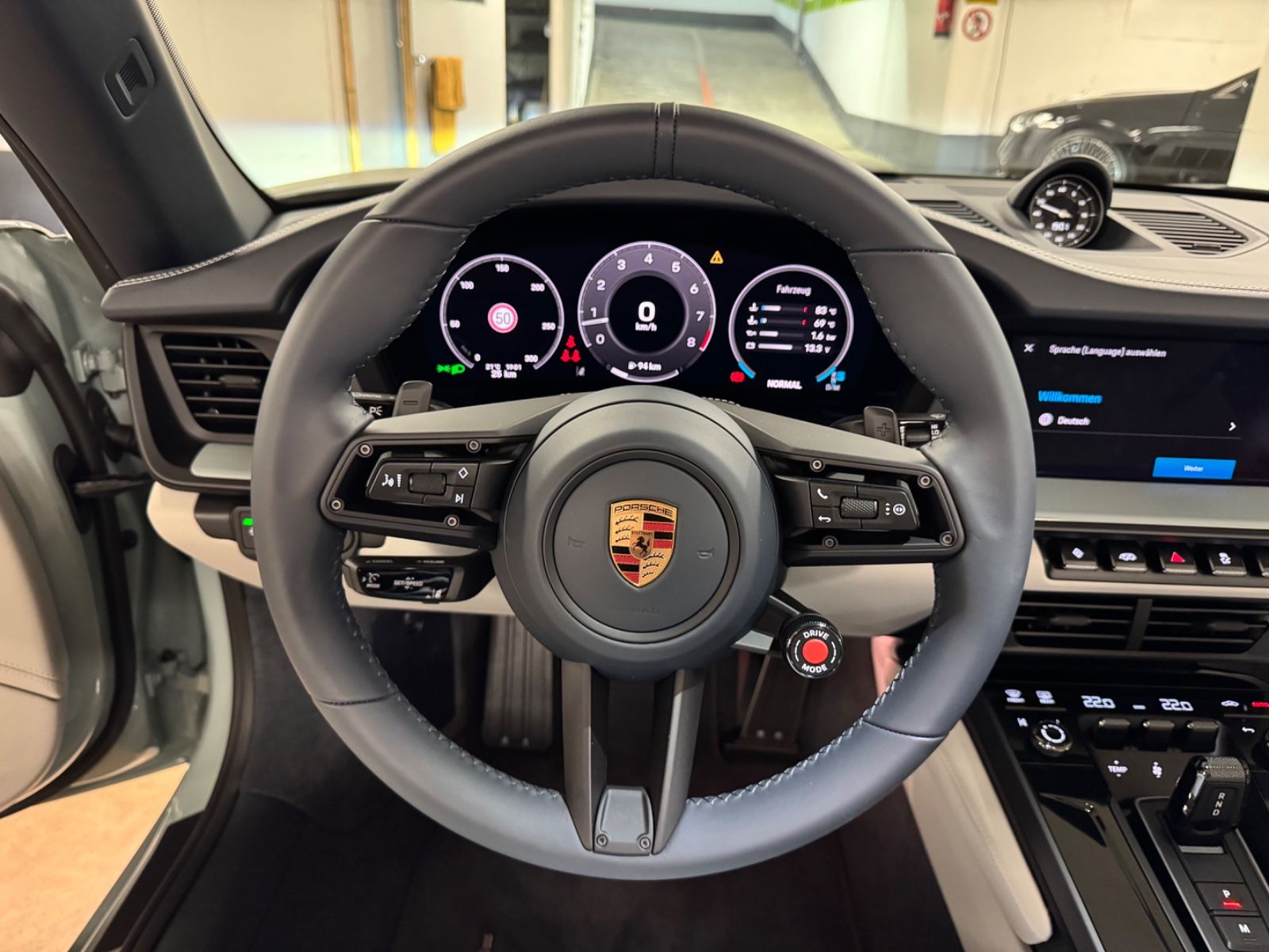 Fahrzeugabbildung Porsche 992 CARRERA CABRIO FACELIFT SPORTDESIGNBURMESTER