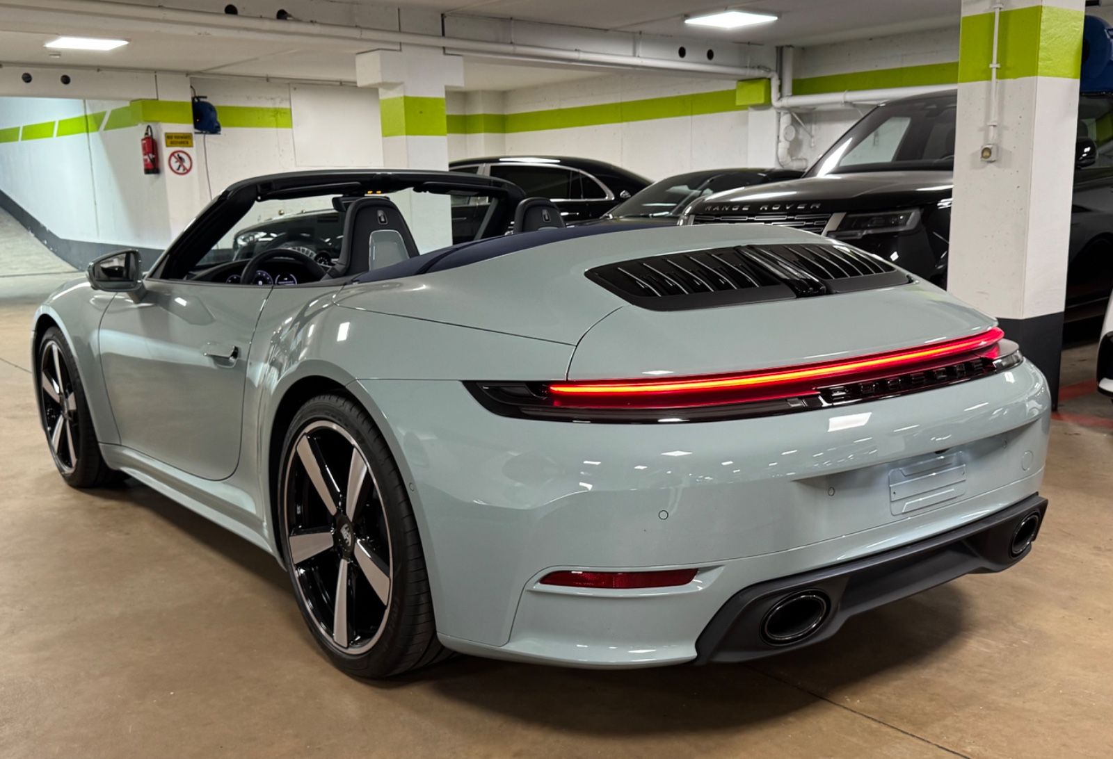 Fahrzeugabbildung Porsche 992 CARRERA CABRIO FACELIFT SPORTDESIGNBURMESTER