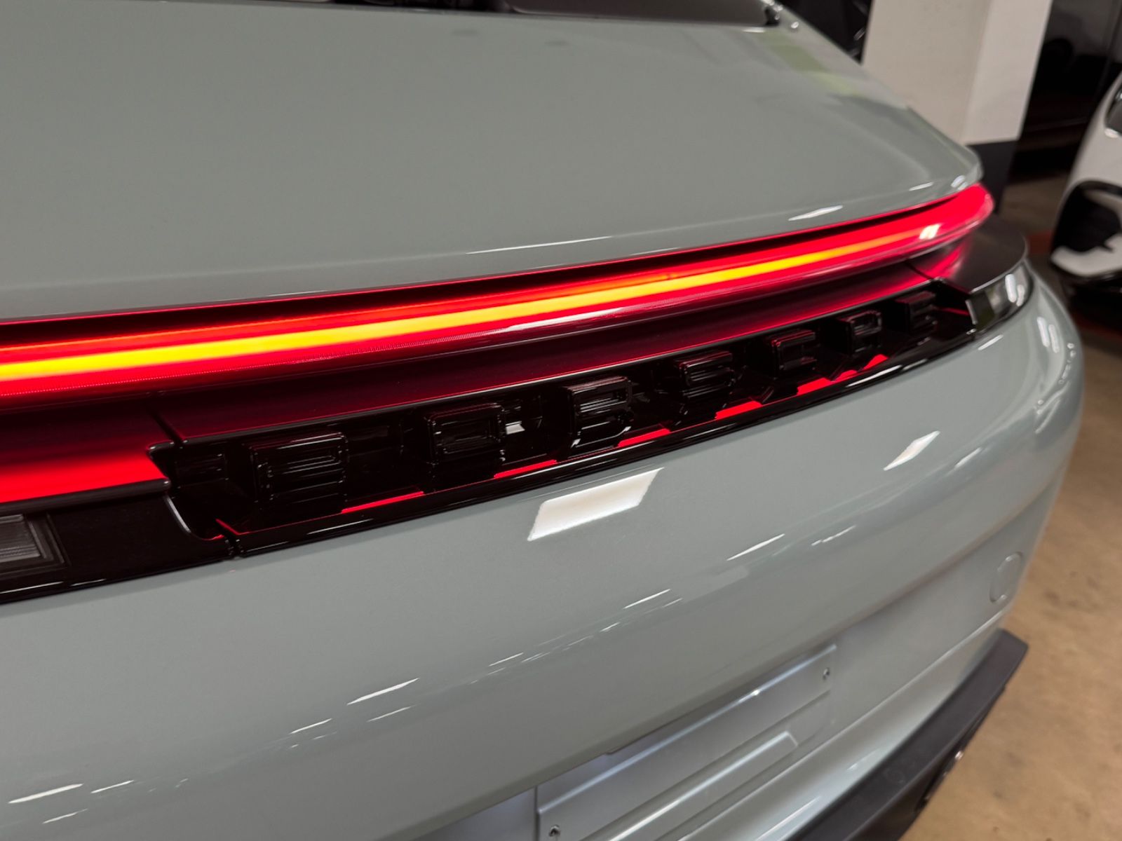 Fahrzeugabbildung Porsche 911 CARRERA CABRIO FACELIFT SPORTDESIGNBURMESTER