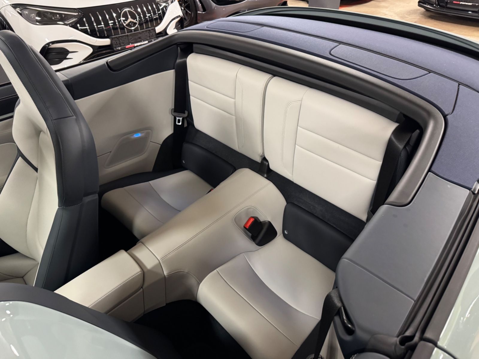 Fahrzeugabbildung Porsche 911 CARRERA CABRIO FACELIFT SPORTDESIGNBURMESTER