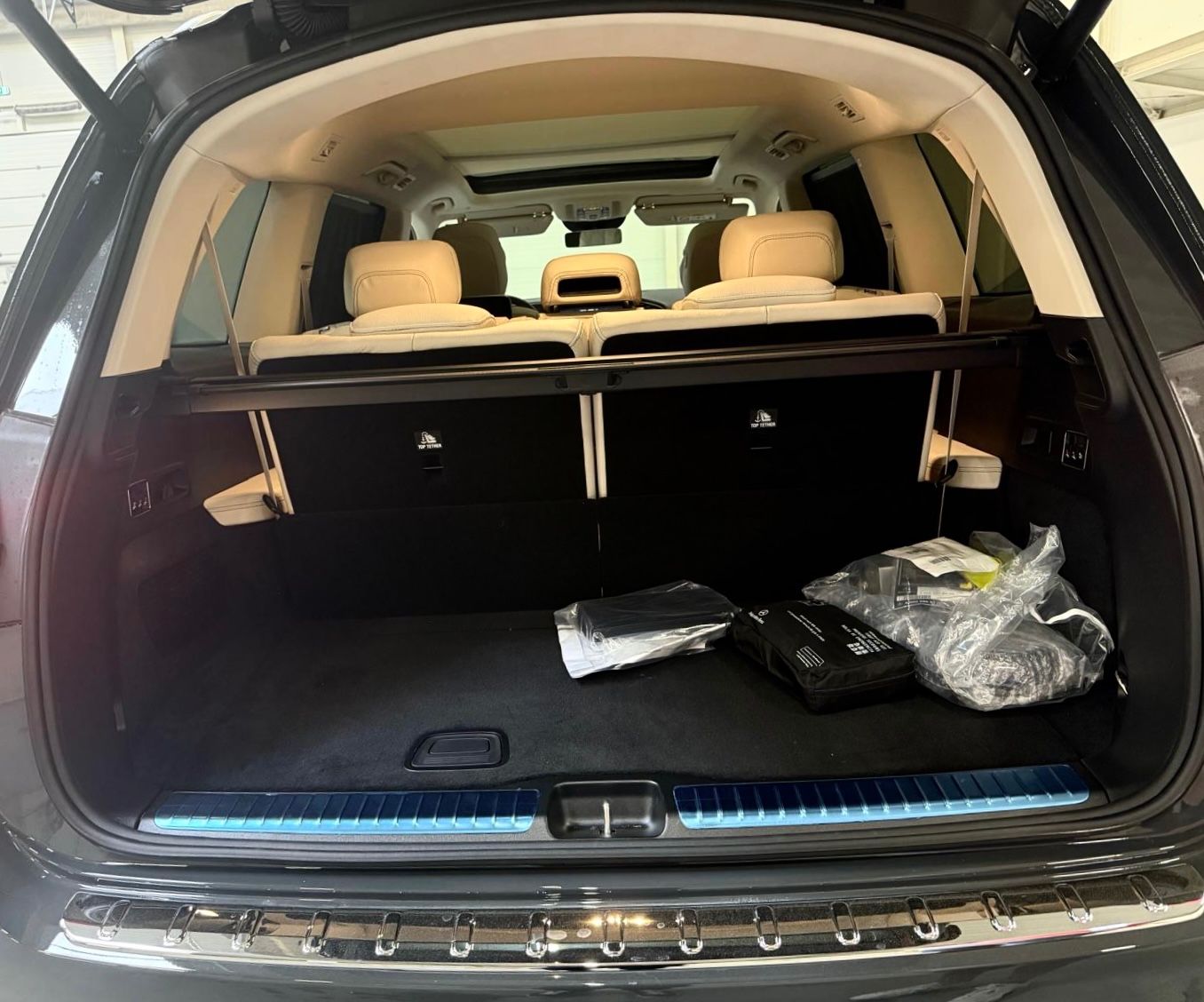 Fahrzeugabbildung Mercedes-Benz GLS 450 4M FACELIFT AMG FOND TV MASSAGE 25 FULL!