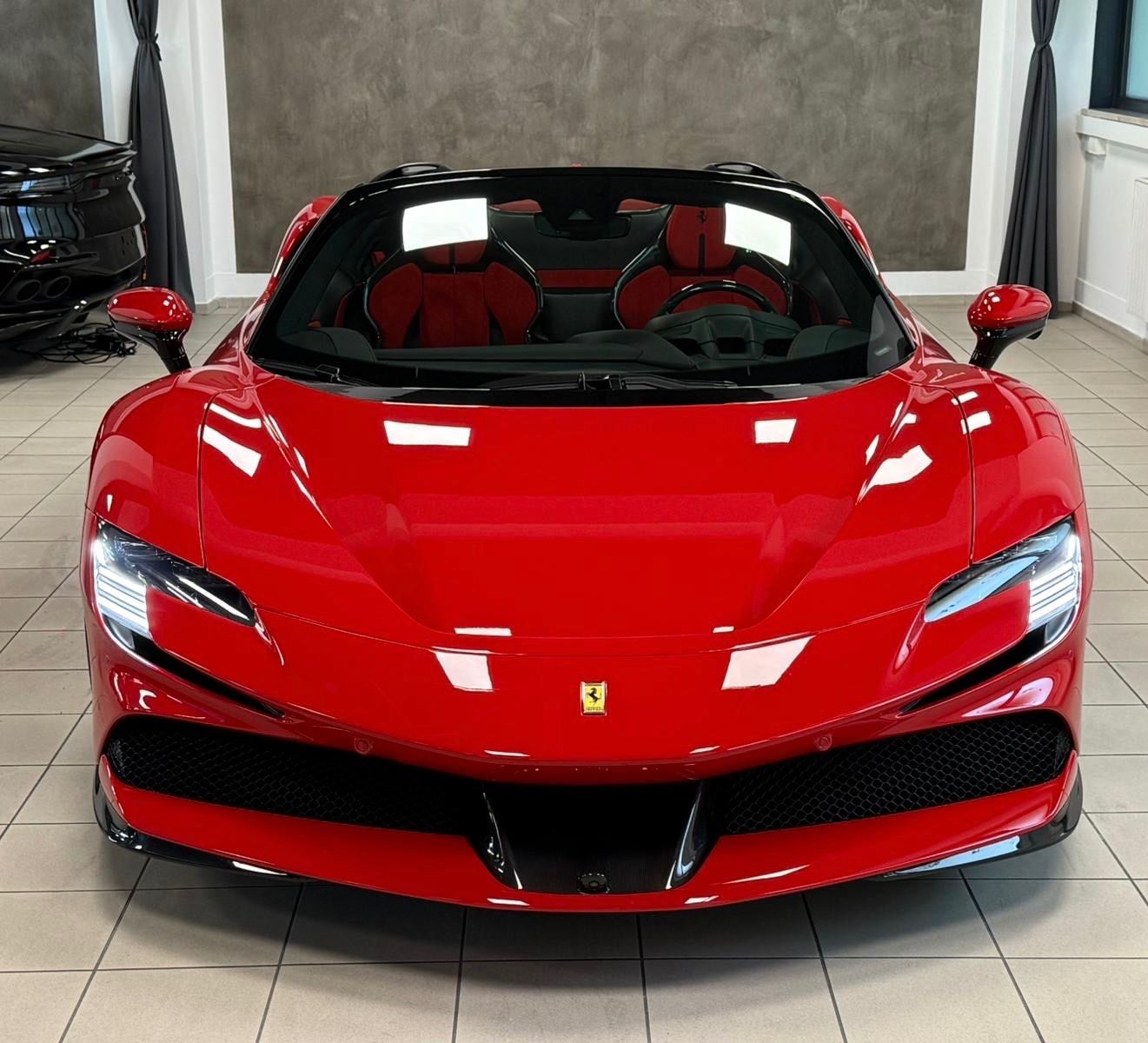 Ferrari SF90 SPIDER CARBON INT&EXT RED INT JBL FULLOPT!