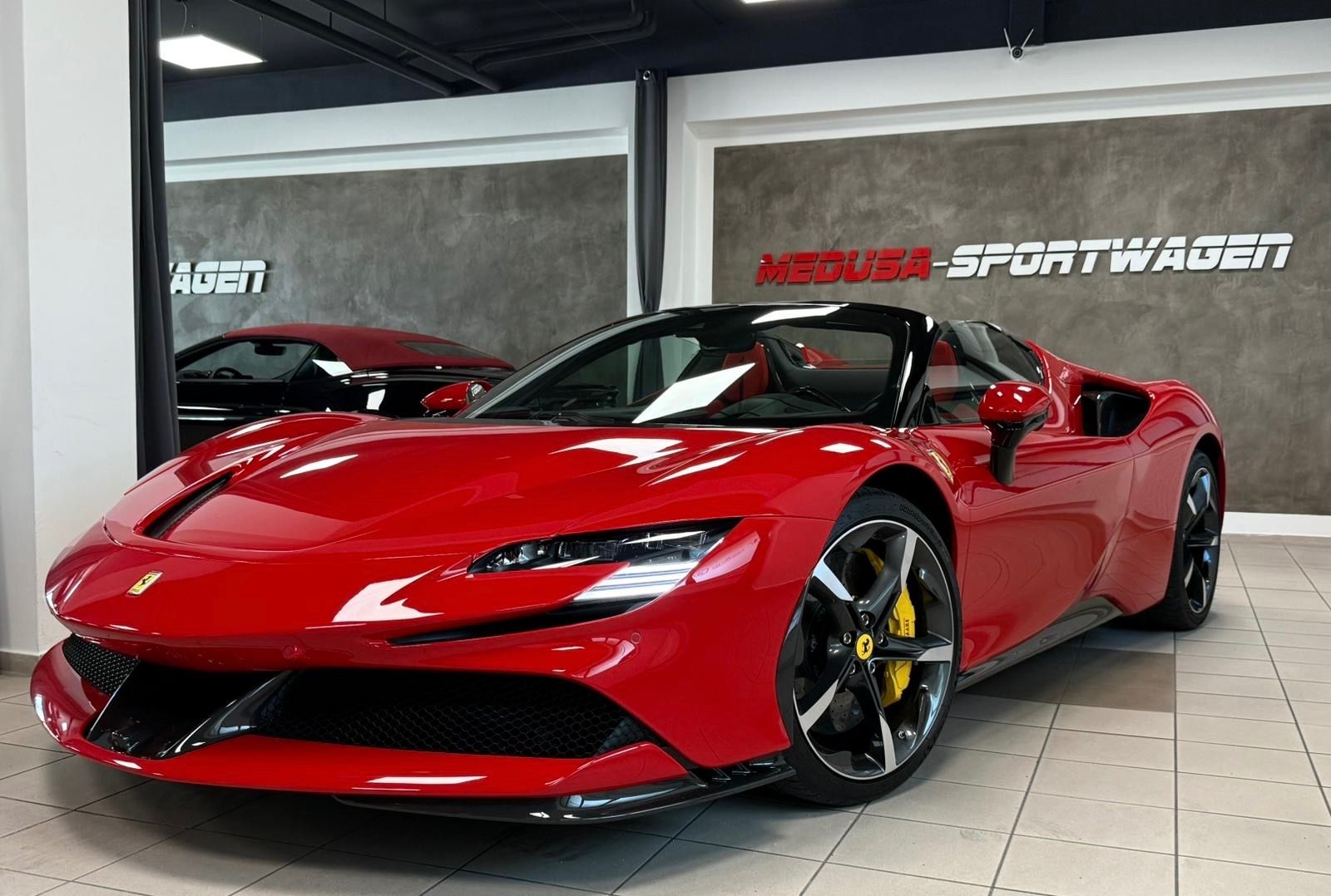 Fahrzeugabbildung Ferrari SF90 SPIDER CARBON INT&EXT RED INT JBL FULLOPT!