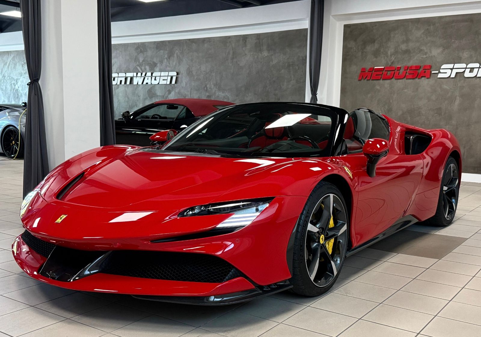 Fahrzeugabbildung Ferrari SF90 SPIDER CARBON INT&EXT RED INT JBL FULLOPT!