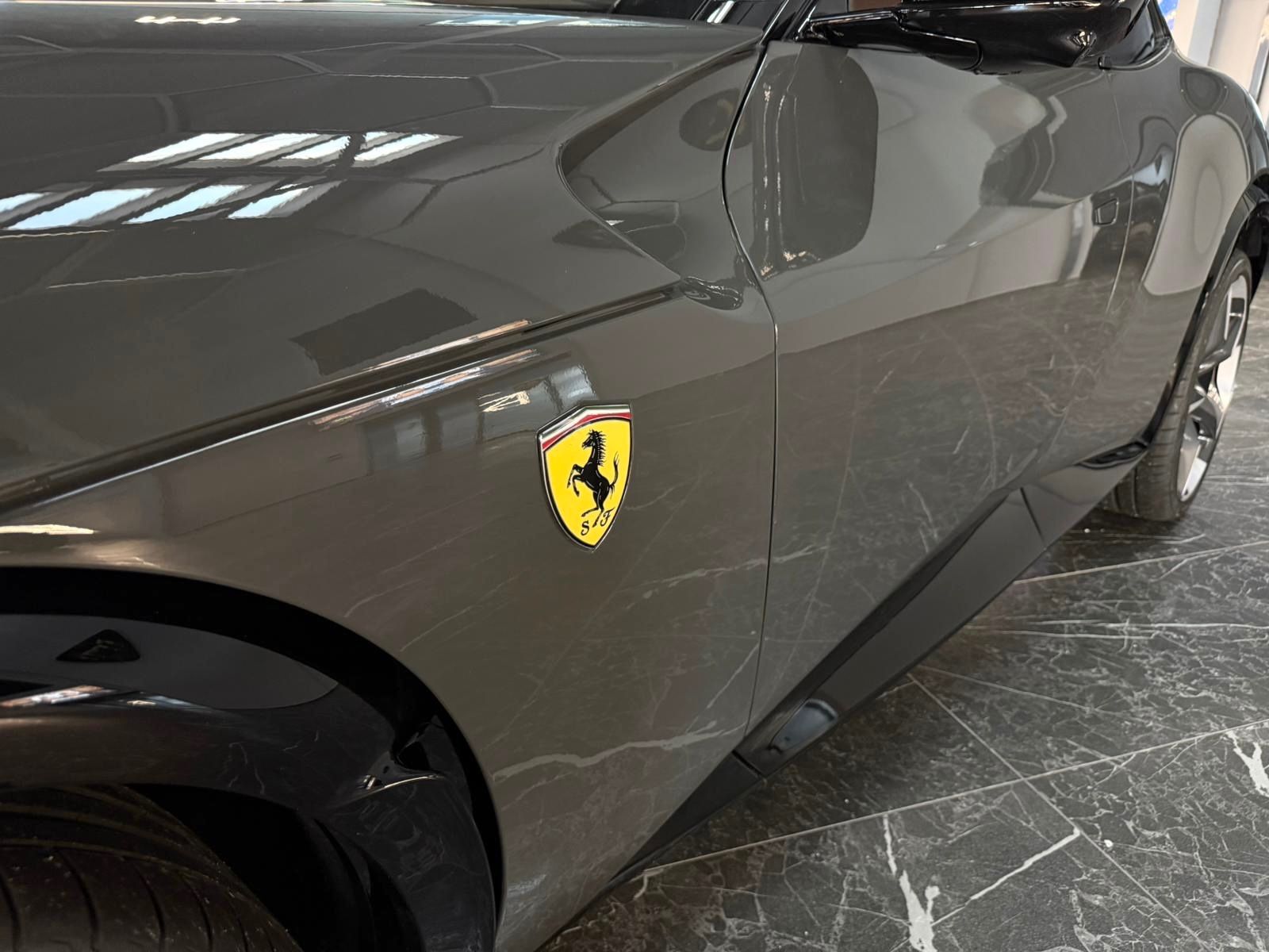 Fahrzeugabbildung Ferrari PUROSANGUE V12 CARBON LIFT PANO MASSAGE P25 FULL