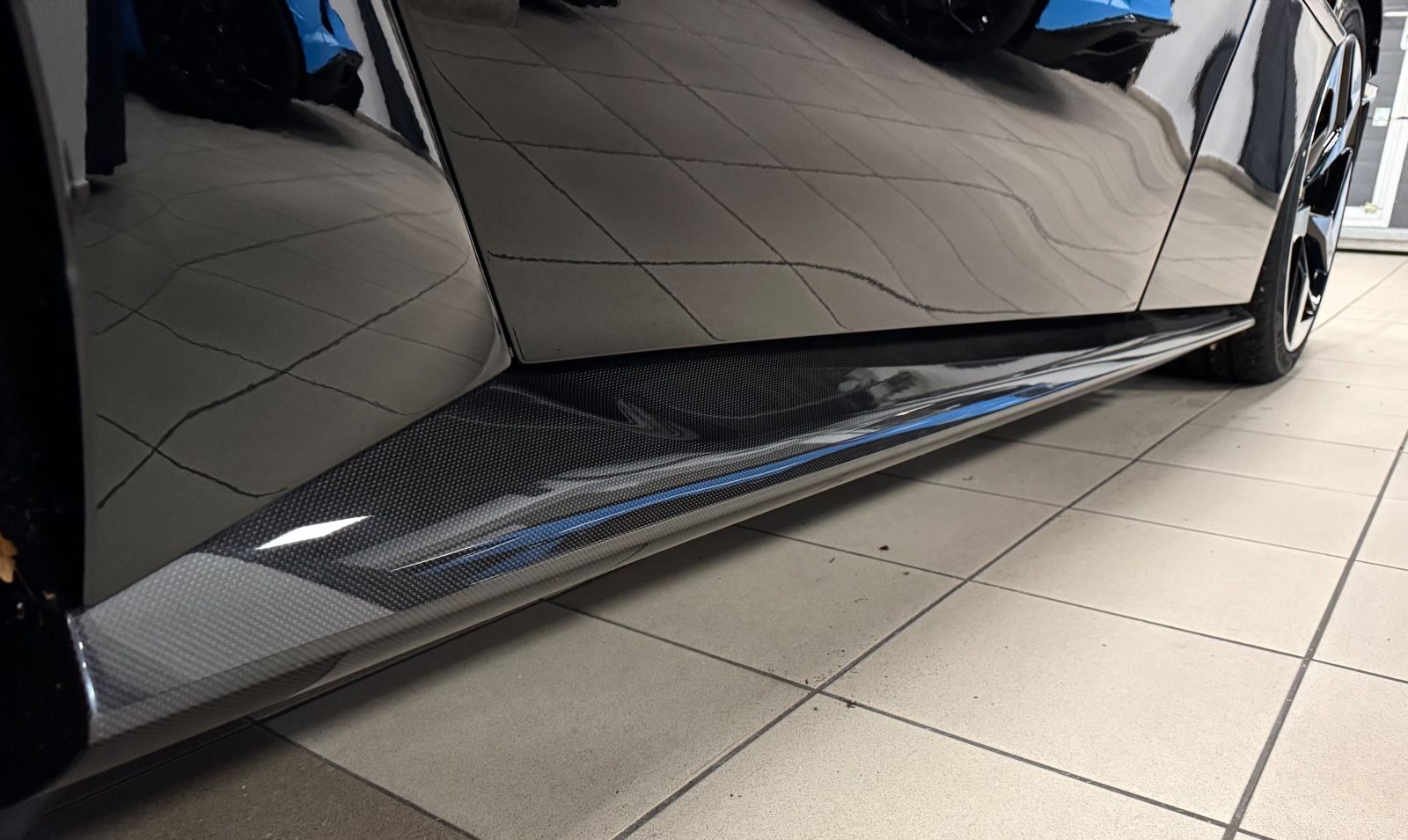 Fahrzeugabbildung Ferrari 12 CILINDRI COUPE CARBON EXT&INT CUIOI INT FULL!