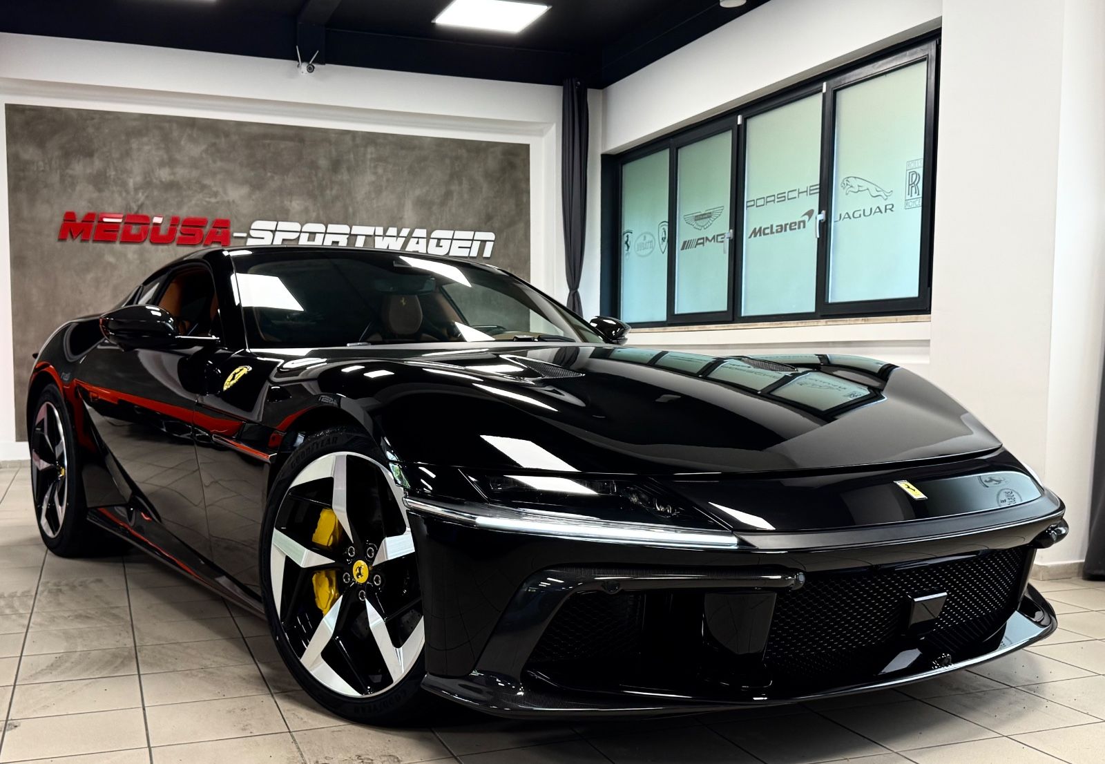 Fahrzeugabbildung Ferrari 12 CILINDRI COUPE CARBON EXT&INT CUIOI INT FULL!