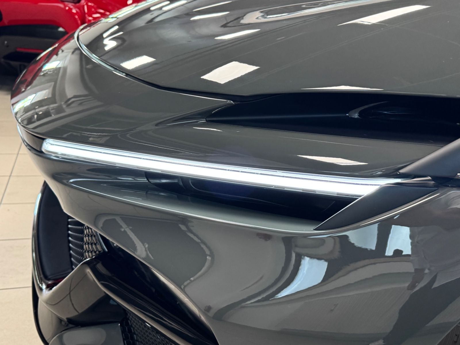 Fahrzeugabbildung Ferrari PUROSANGUE V12 CARBON LIFT PANO MASSAGE P25 FULL