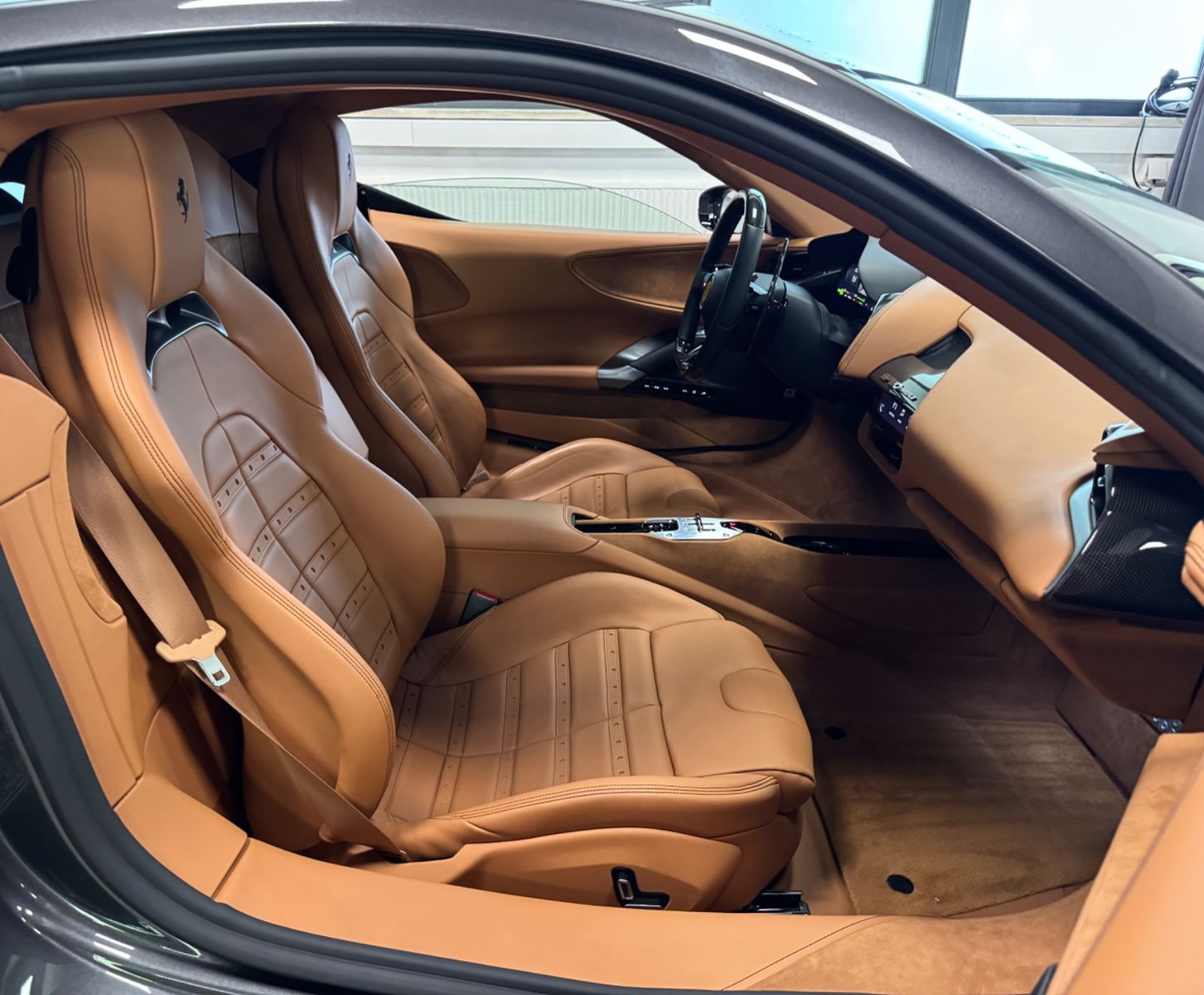 Fahrzeugabbildung Ferrari SF90 CARBON INT&EXT JBL LIFT DAYTONASEAT FULL