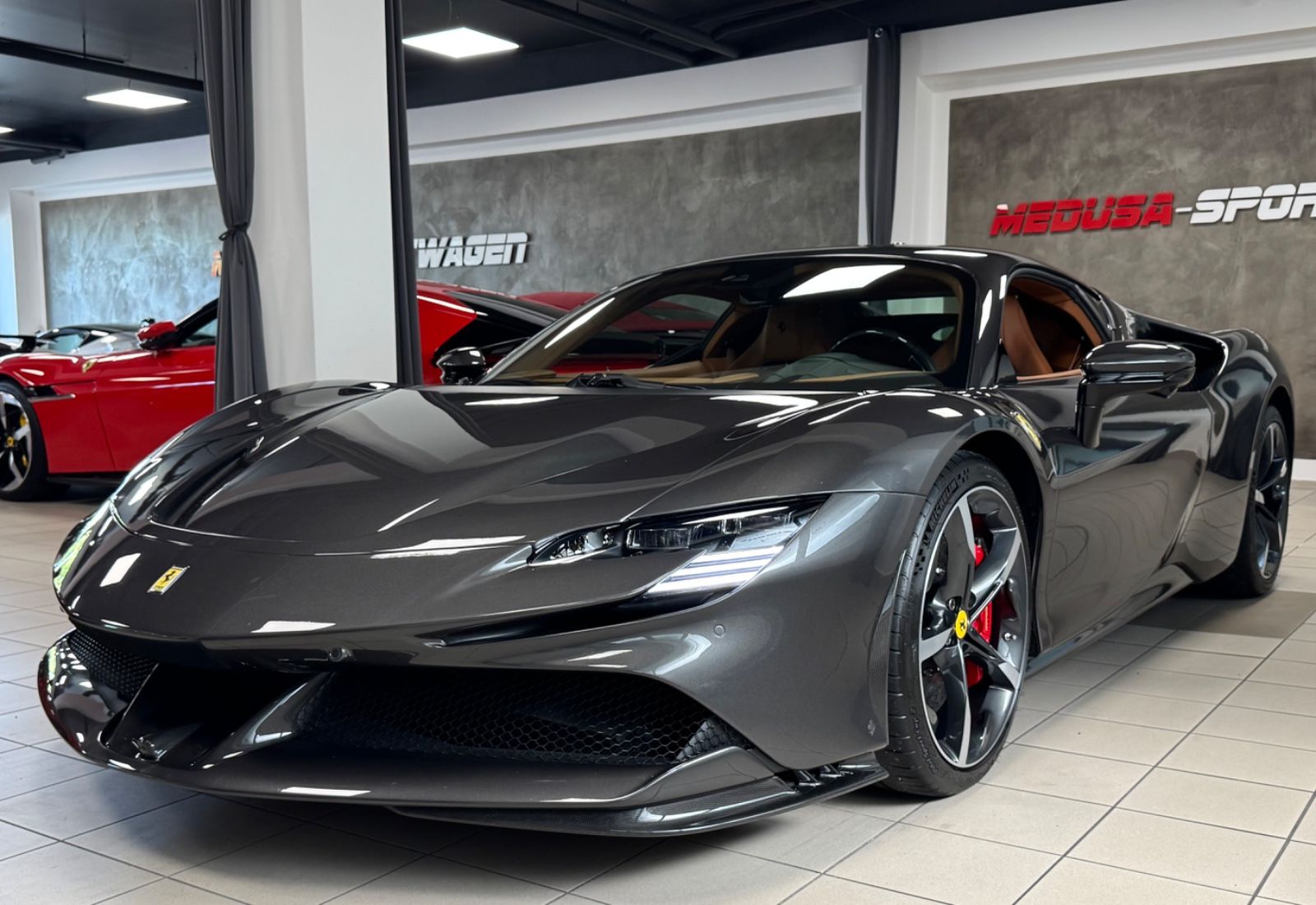 Fahrzeugabbildung Ferrari SF90 CARBON INT&EXT JBL LIFT DAYTONASEAT FULL