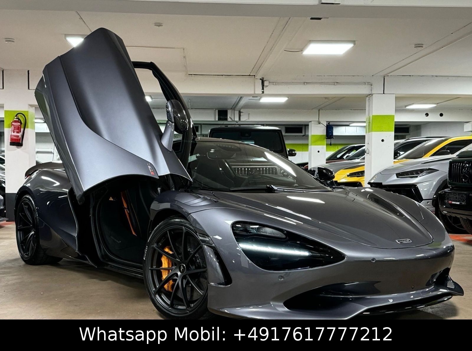 Fahrzeugabbildung McLaren 750S COUPE MY25 CARBON EXT&INT B&W LIFT FULLOPT!
