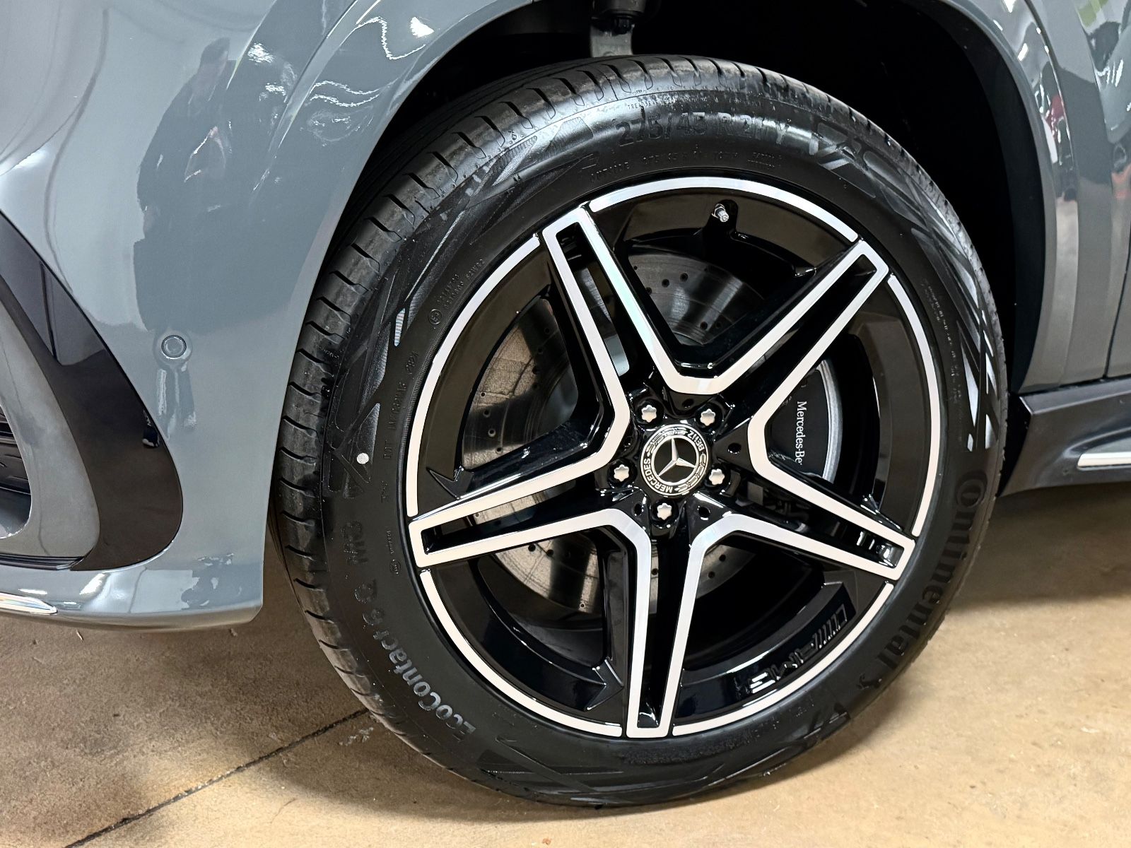 Fahrzeugabbildung Mercedes-Benz GLS 450 4M FACELIFT AMG FOND TV MASSAGE 25 FULL!