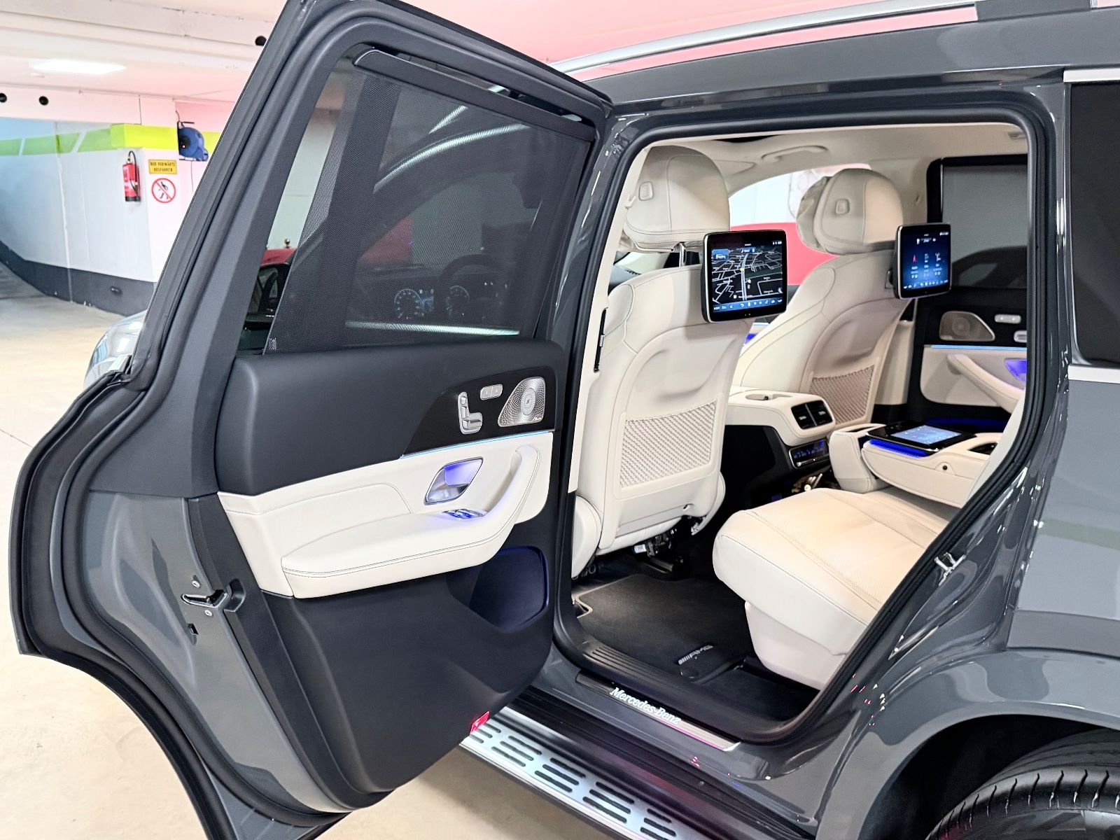 Fahrzeugabbildung Mercedes-Benz GLS 450 4M FACELIFT AMG FOND TV MASSAGE 25 FULL!