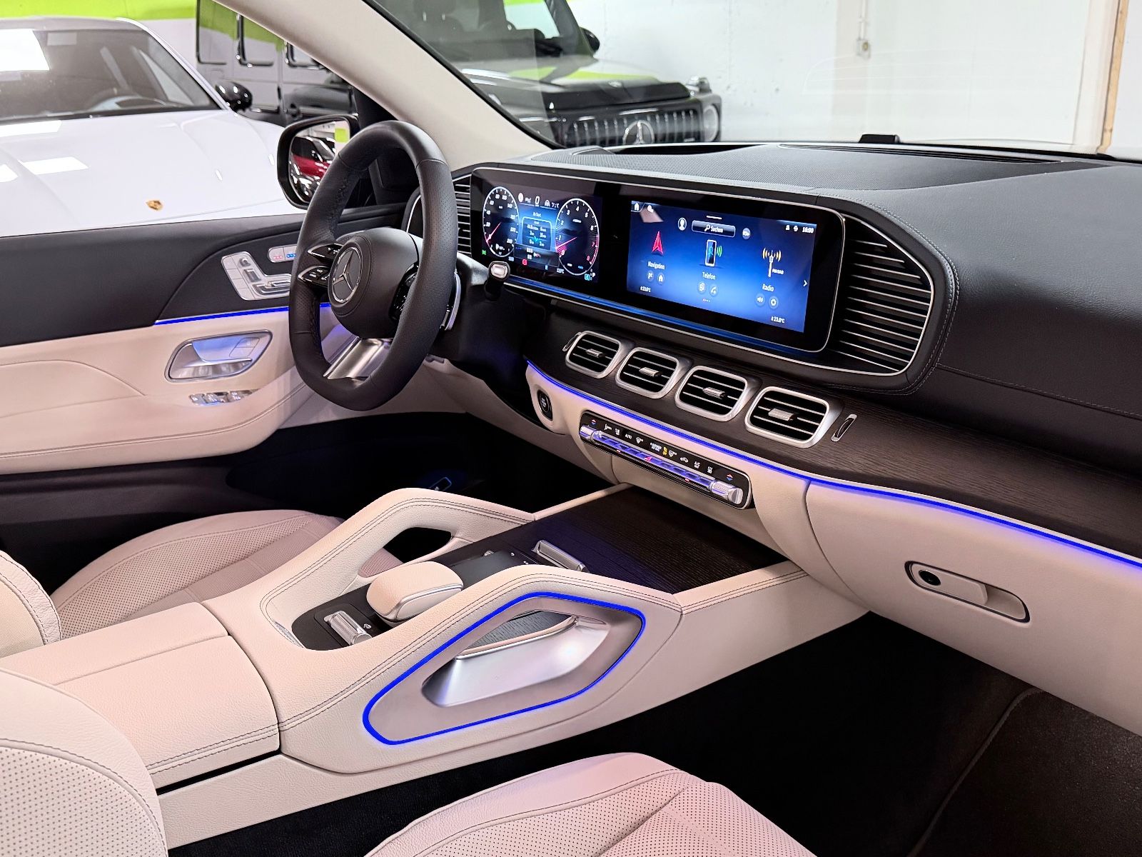 Fahrzeugabbildung Mercedes-Benz GLS 450 4M FACELIFT AMG FOND TV MASSAGE 25 FULL!