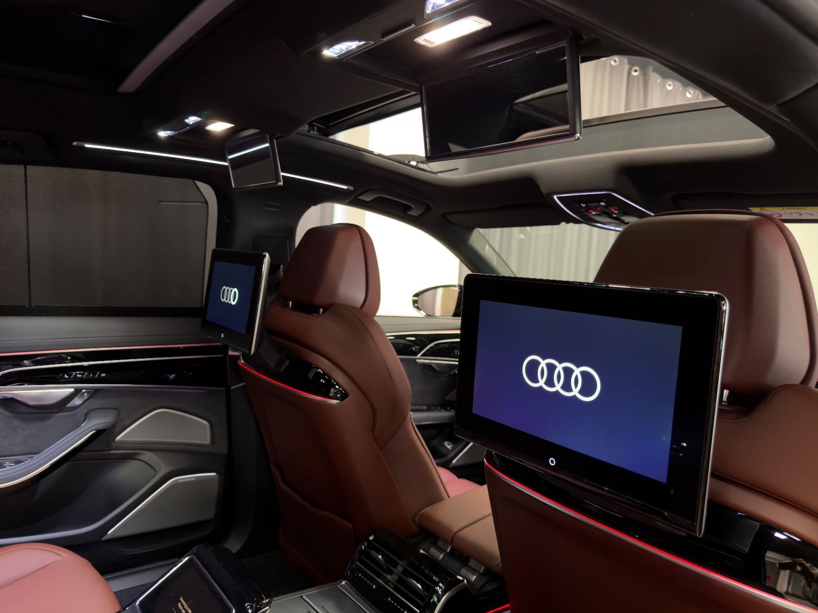 Fahrzeugabbildung Audi A8 60 TFSI e L quattro BUSINESS FOND 2SEAT FULL!