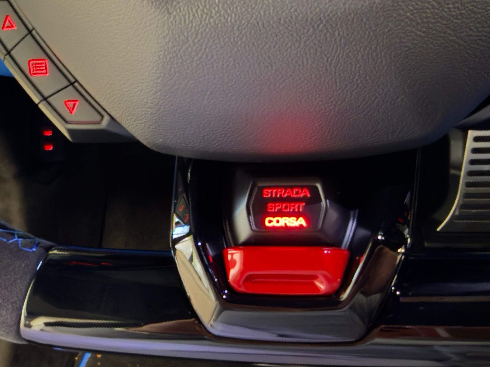 Fahrzeugabbildung Lamborghini HURACAN TECNICA CARBON EXT&INT SENSONUM FULLOPT!