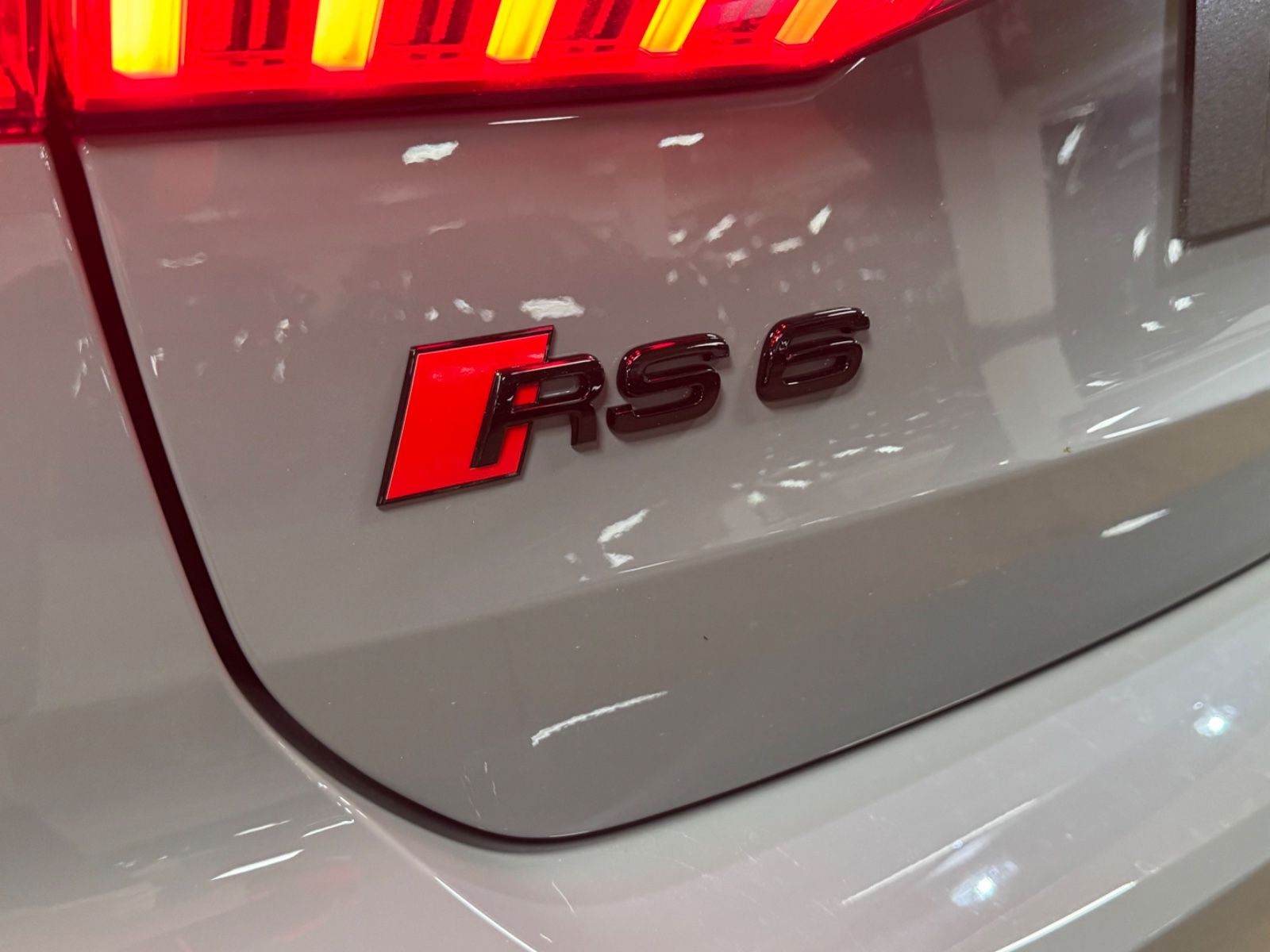 Fahrzeugabbildung Audi RS6 PERFORMANCE SCHALENSITZE CERAMIC B&O 25 FULL