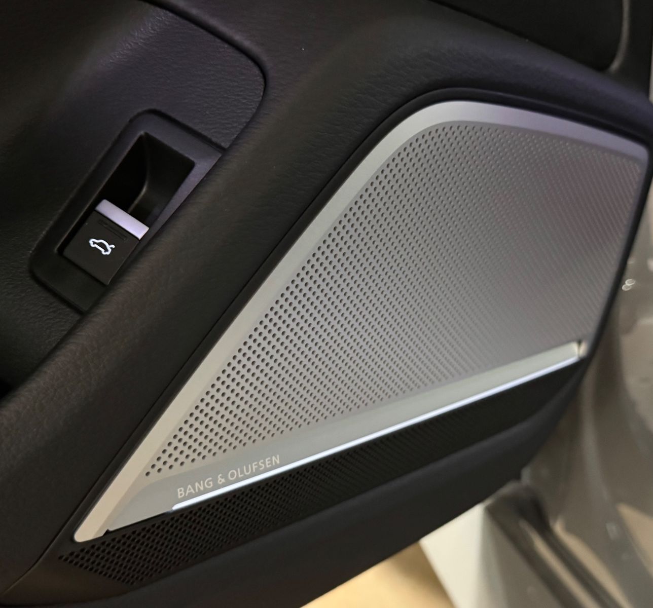 Fahrzeugabbildung Audi RS6 PERFORMANCE SCHALENSITZE CERAMIC B&O 25 FULL