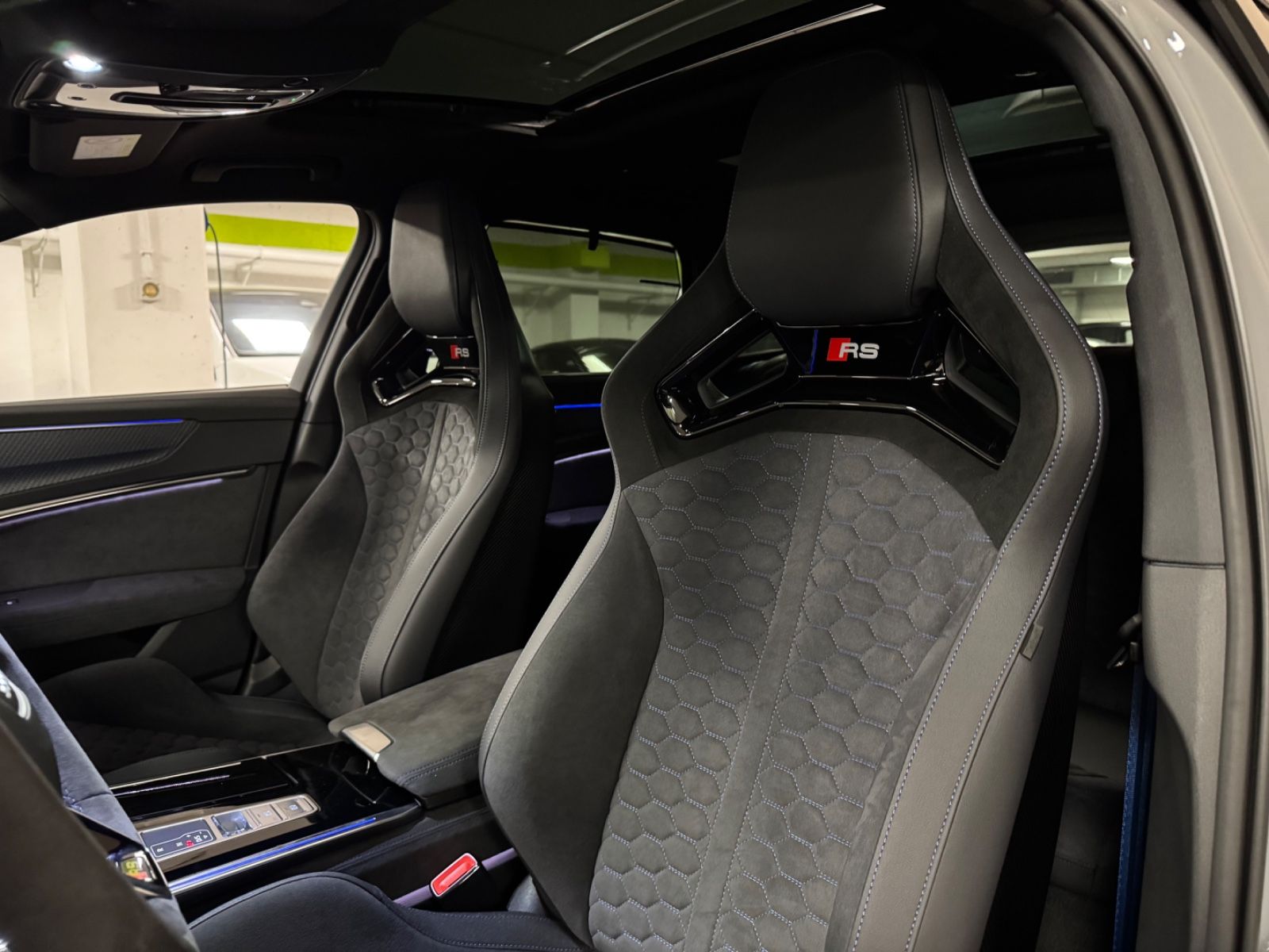 Fahrzeugabbildung Audi RS6 PERFORMANCE SCHALENSITZE CERAMIC B&O 25 FULL