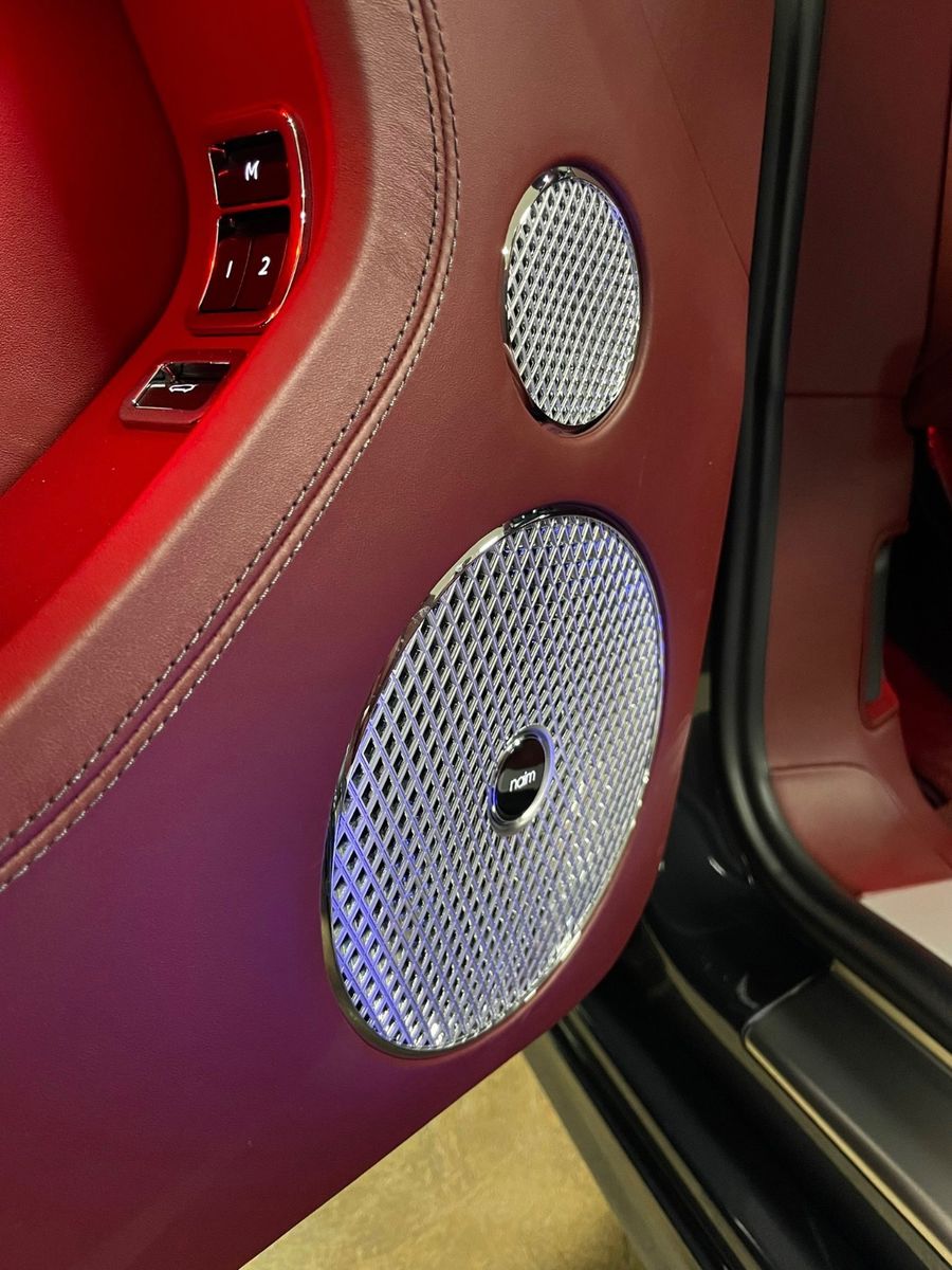 Fahrzeugabbildung Bentley CONTINENTAL GTC V8 S MULLINER CARBON FULLOPTION!