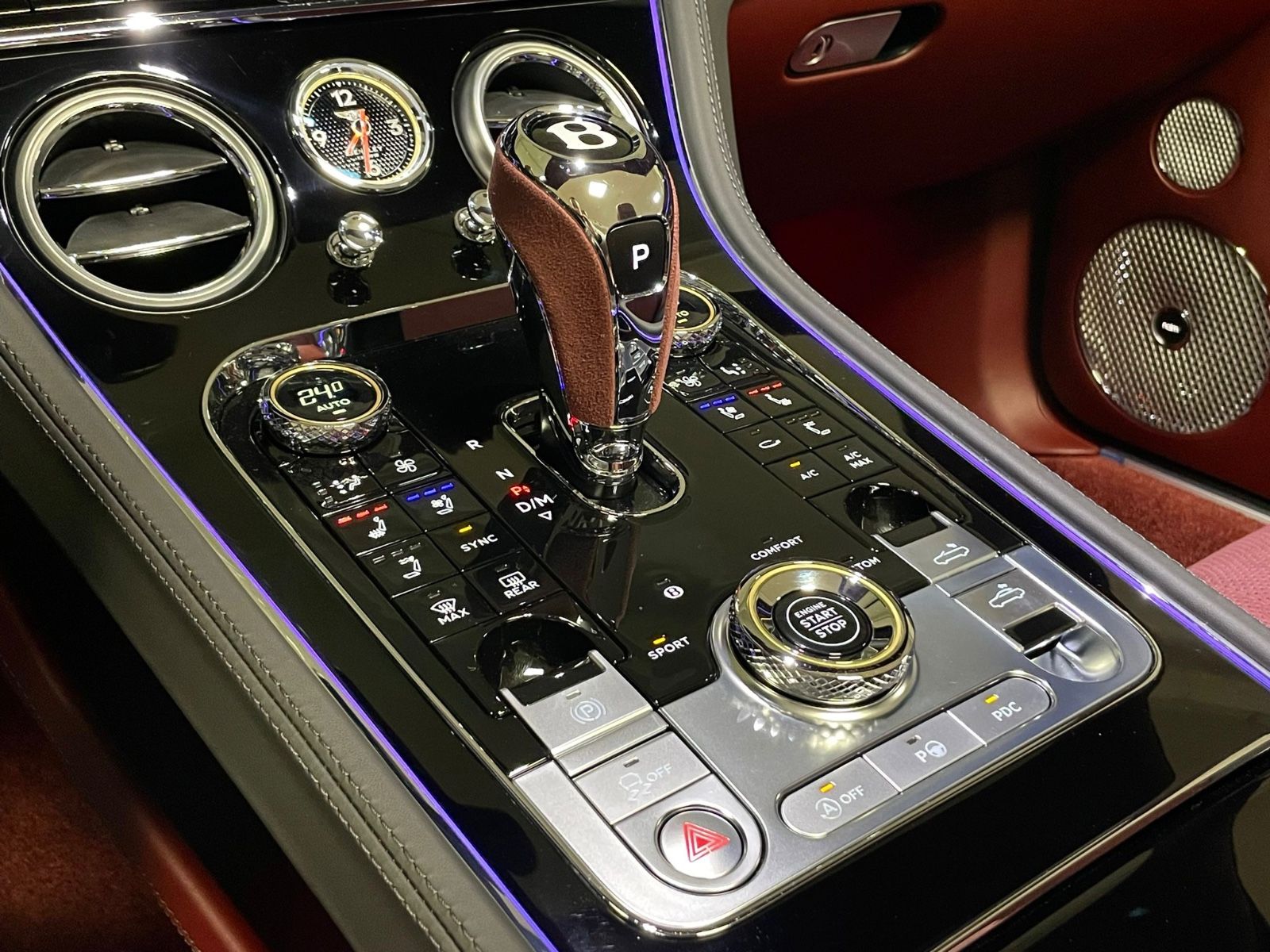 Fahrzeugabbildung Bentley CONTINENTAL GTC V8 S MULLINER CARBON FULLOPTION!