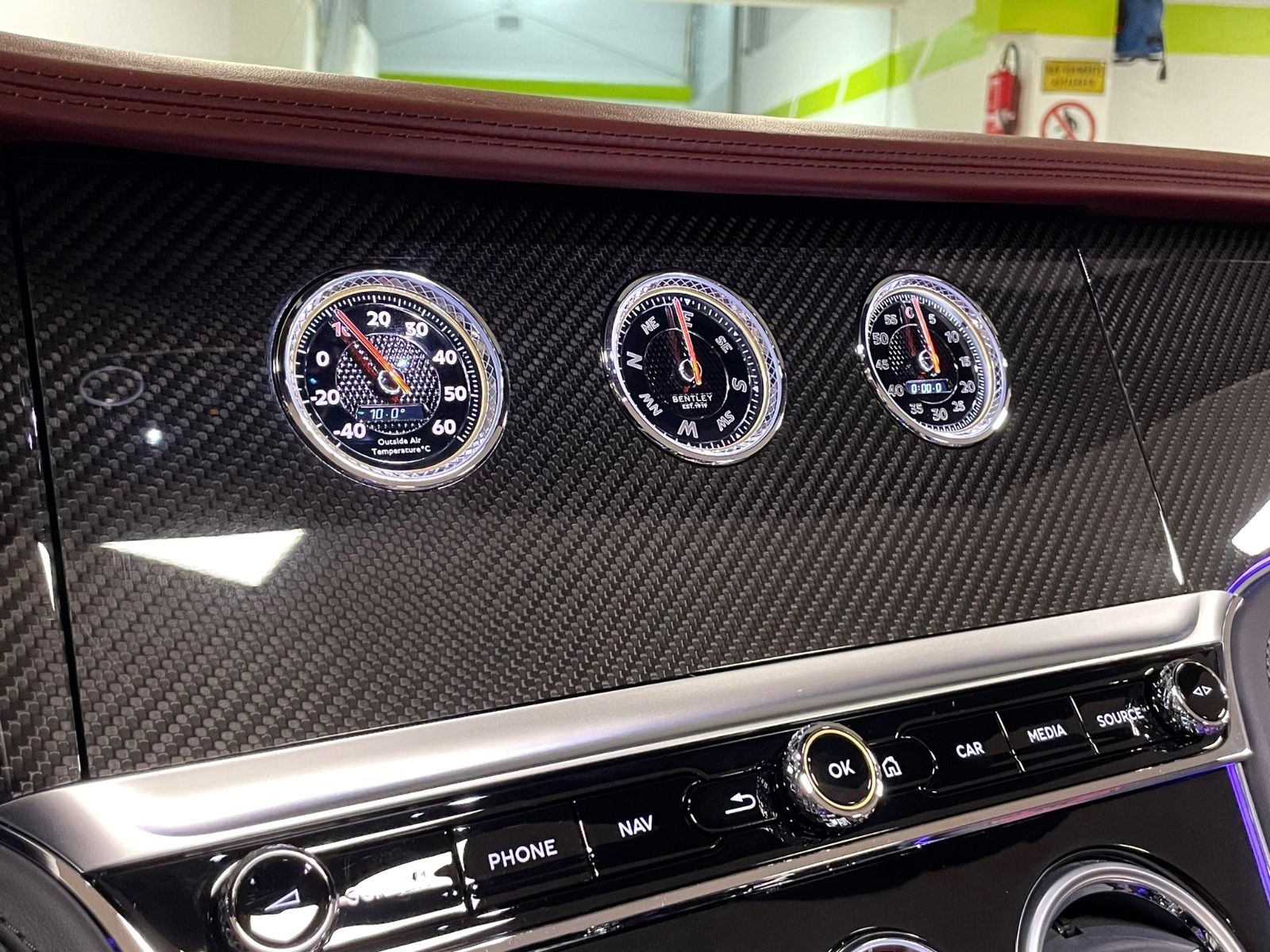 Fahrzeugabbildung Bentley CONTINENTAL GTC V8 S MULLINER CARBON FULLOPTION!