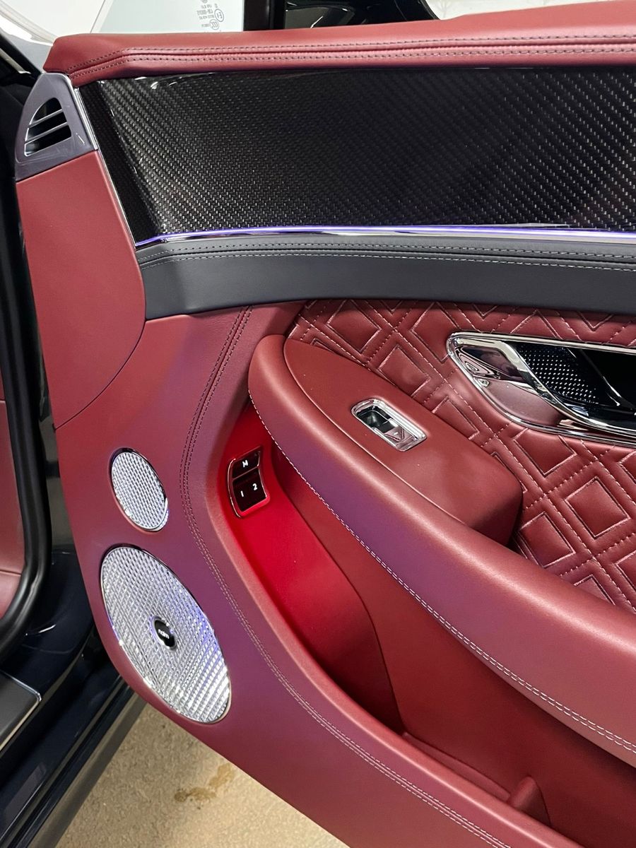 Fahrzeugabbildung Bentley CONTINENTAL GTC V8 S MULLINER CARBON FULLOPTION!