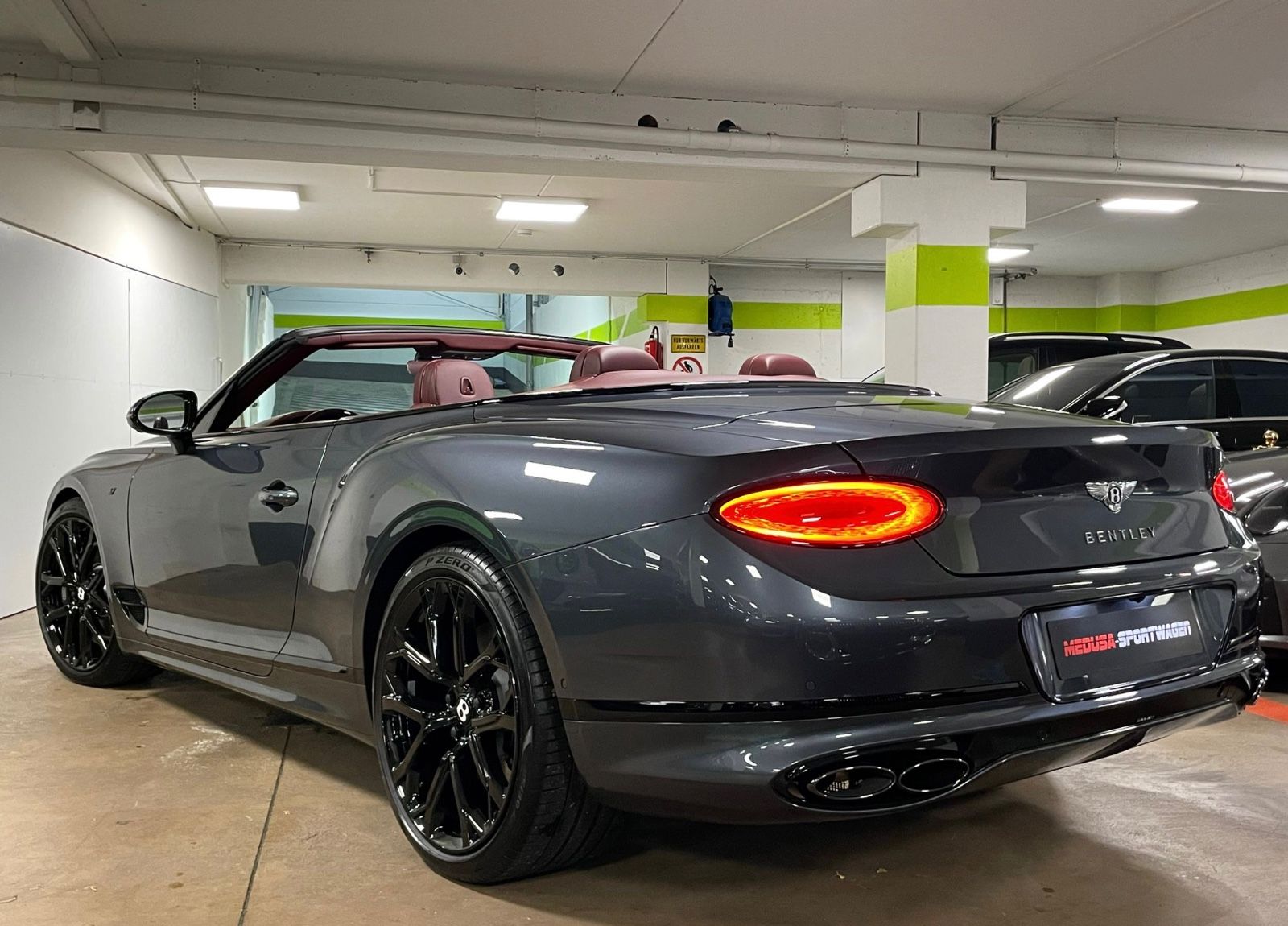 Fahrzeugabbildung Bentley CONTINENTAL GTC V8 S MULLINER CARBON FULLOPTION!