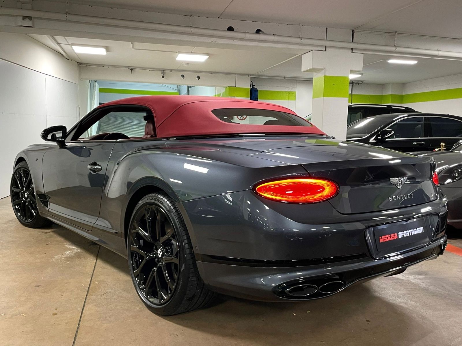 Fahrzeugabbildung Bentley CONTINENTAL GTC V8 S MULLINER CARBON FULLOPTION!