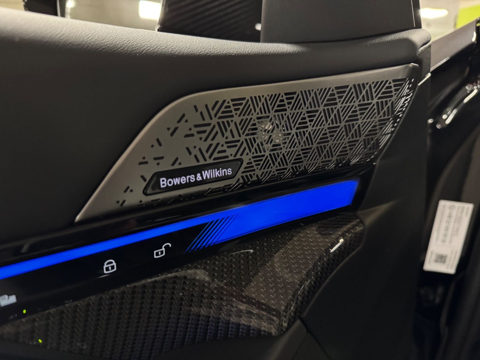 Fahrzeugabbildung BMW M5 ULTIMATE CERAMIC CARBON-INT&EXT B&W FULLOPT!